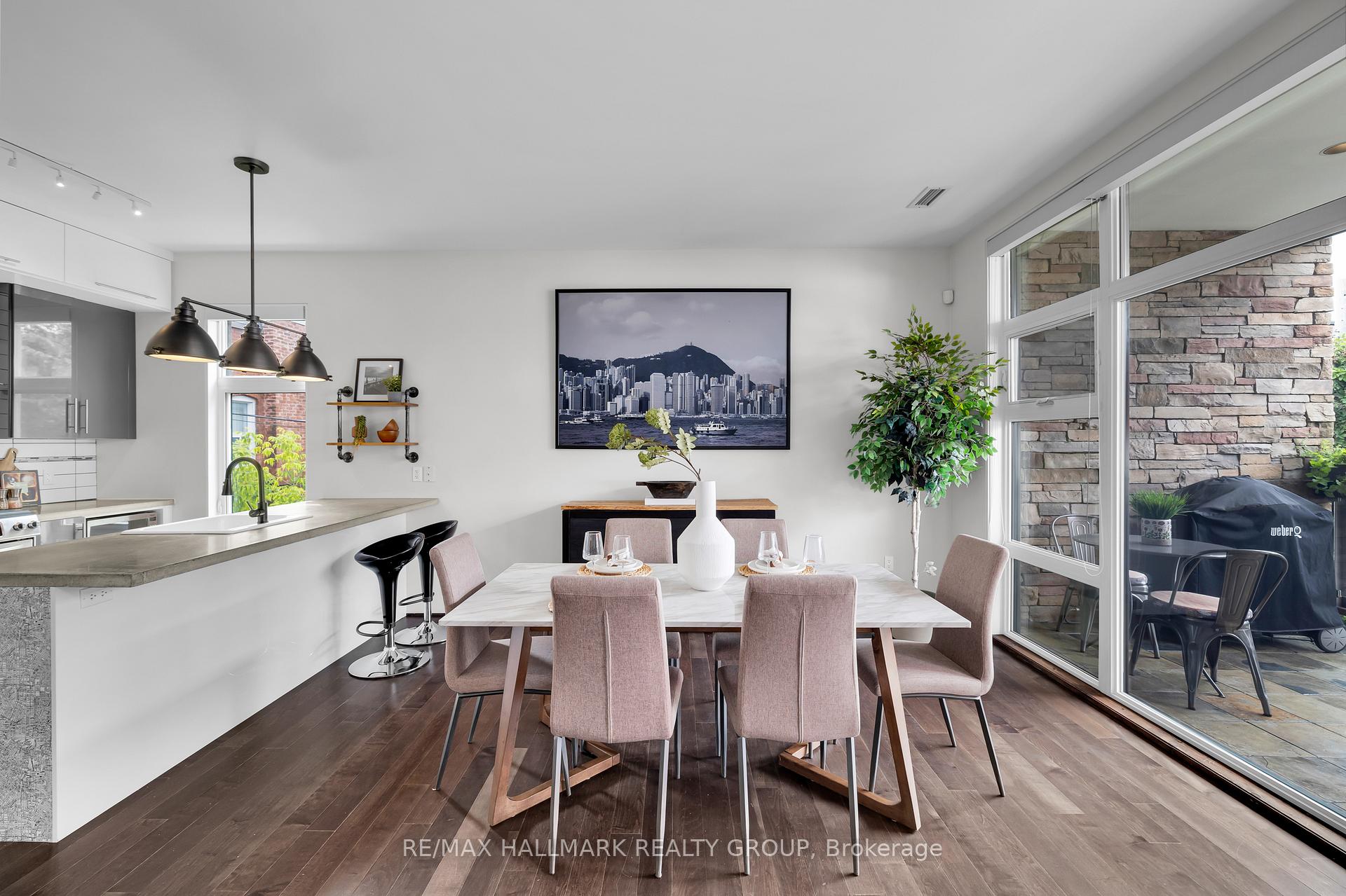 Photo 12 of Unit 201, 39 Vaughan Street, Ottawa, Lindenlea — HOMEH