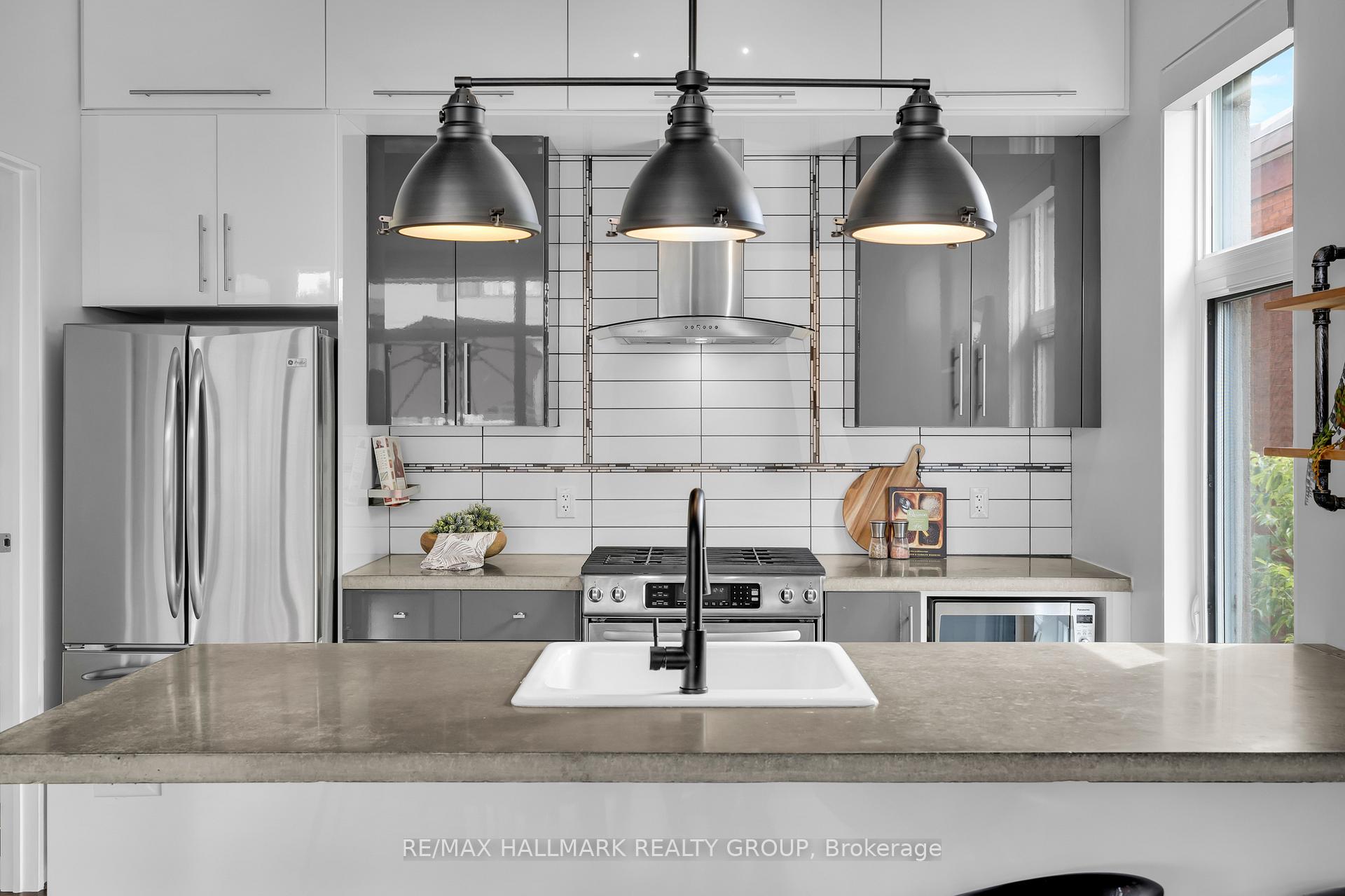 Photo 18 of Unit 201, 39 Vaughan Street, Ottawa, Lindenlea — HOMEH