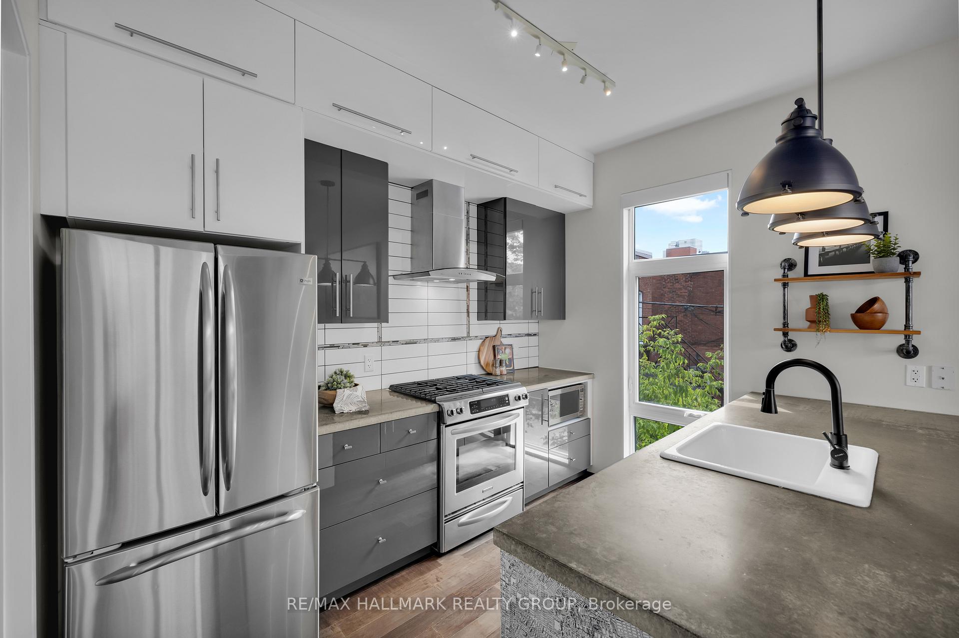 Photo 21 of Unit 201, 39 Vaughan Street, Ottawa, Lindenlea — HOMEH