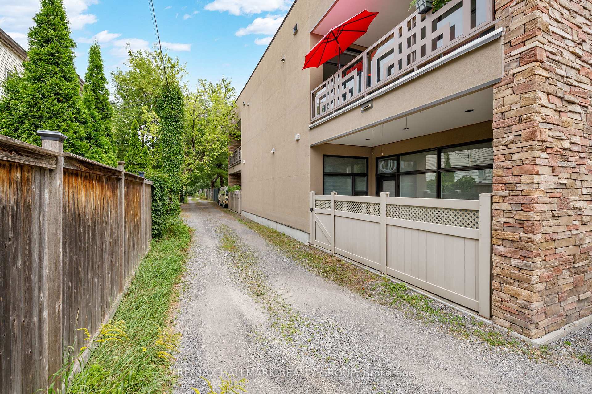 Photo 46 of Unit 201, 39 Vaughan Street, Ottawa, Lindenlea — HOMEH