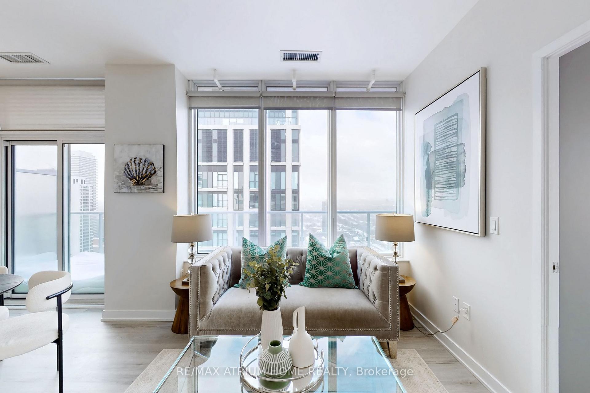 Photo 7 of Unit PH10, 99 Broadway Avenue, Toronto, Mount Pleasant West — HOMEH