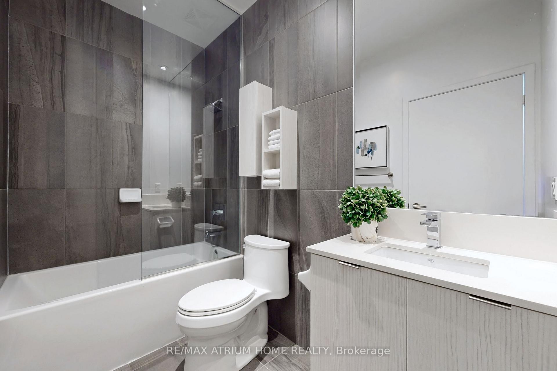 Photo 23 of Unit PH10, 99 Broadway Avenue, Toronto, Mount Pleasant West — HOMEH