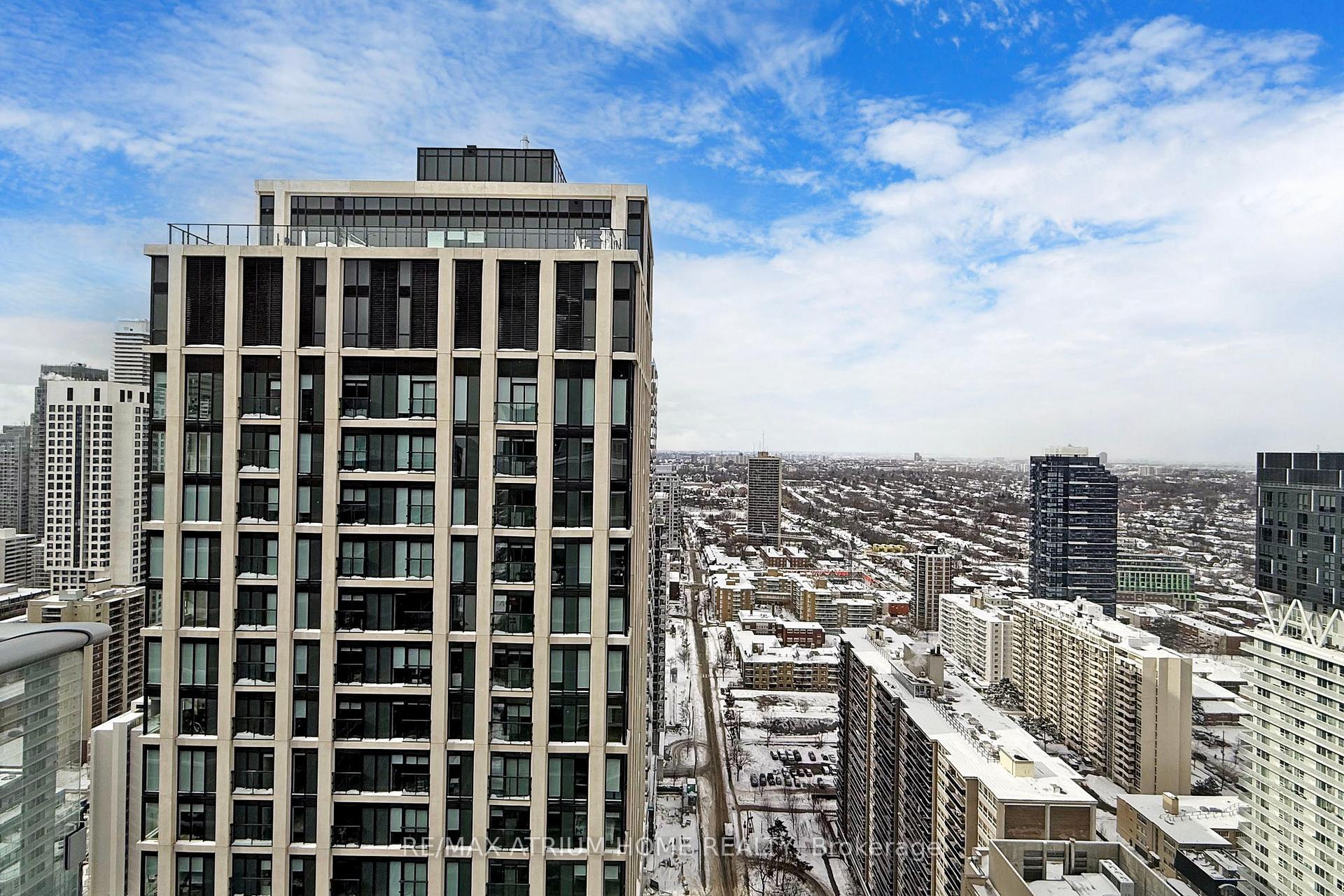 Photo 37 of Unit PH10, 99 Broadway Avenue, Toronto, Mount Pleasant West — HOMEH