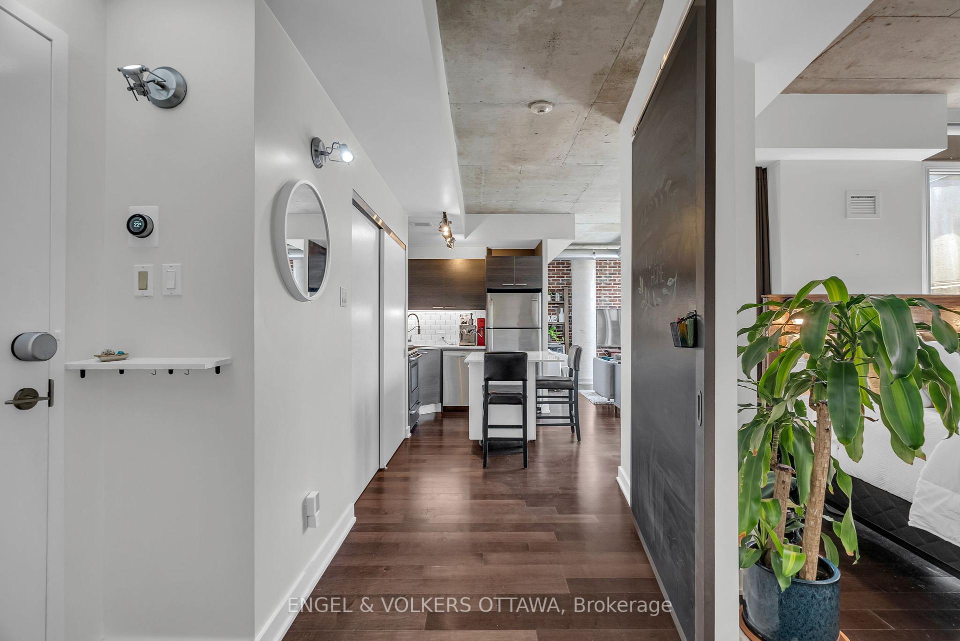 Photo 11 of Unit 407, 354 Gladstone Avenue, Ottawa, Ottawa Centre — HOMEH