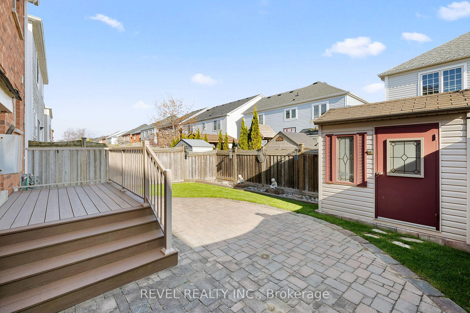 Photo 33 of 49 Moynahan Crescent, Ajax, South East — HOMEH