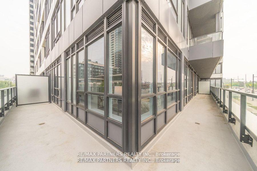 Photo 5 of Unit 218, 38 Water Walk Drive, Markham, Unionville — HOMEH