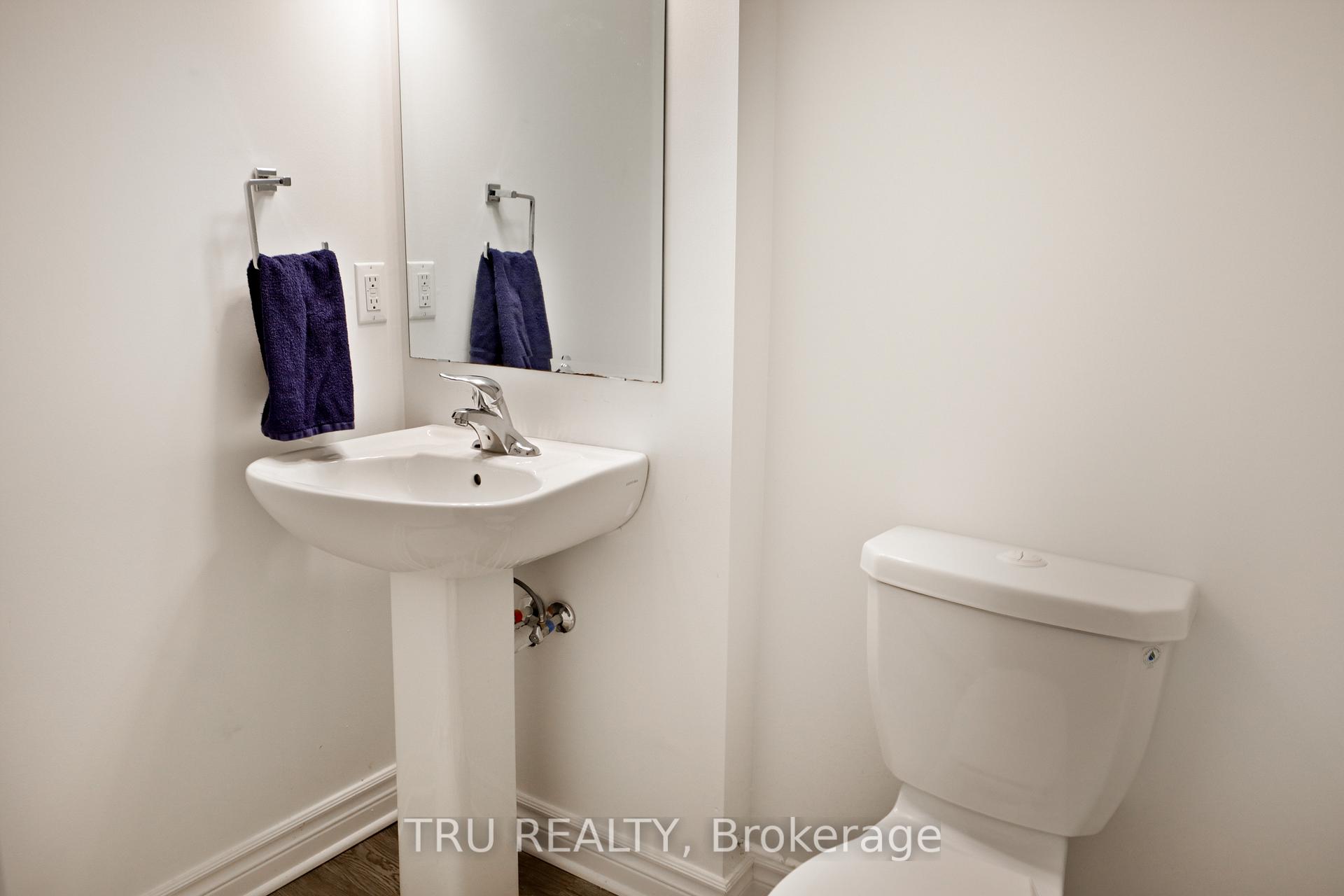 Photo 6 of Unit 2, 58 Barnstone Drive, Ottawa, Barrhaven East — HOMEH