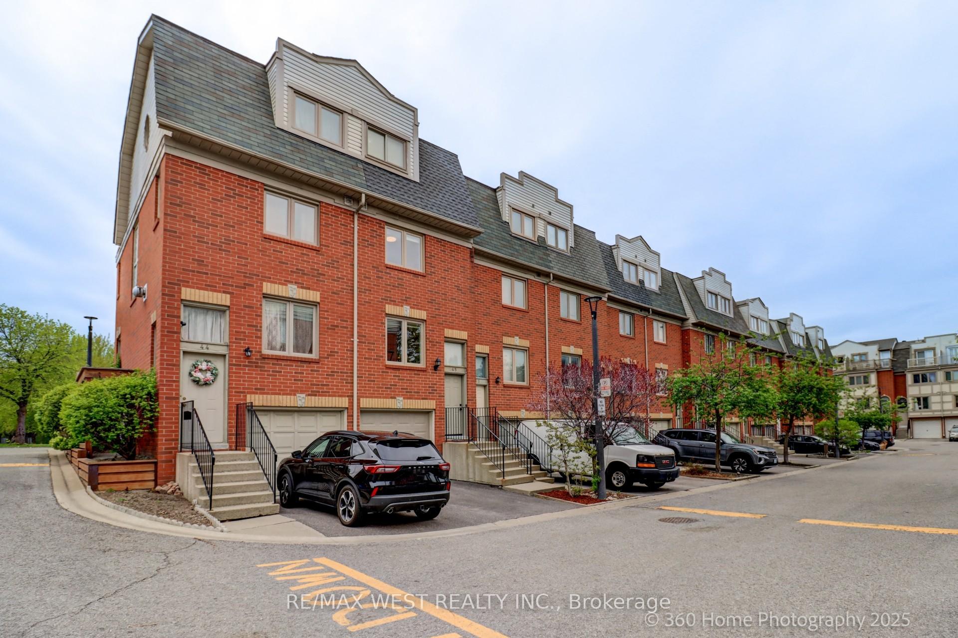 Photo 3 of Unit 45, 1635 Pickering Parkway, Pickering, Village East — HOMEH
