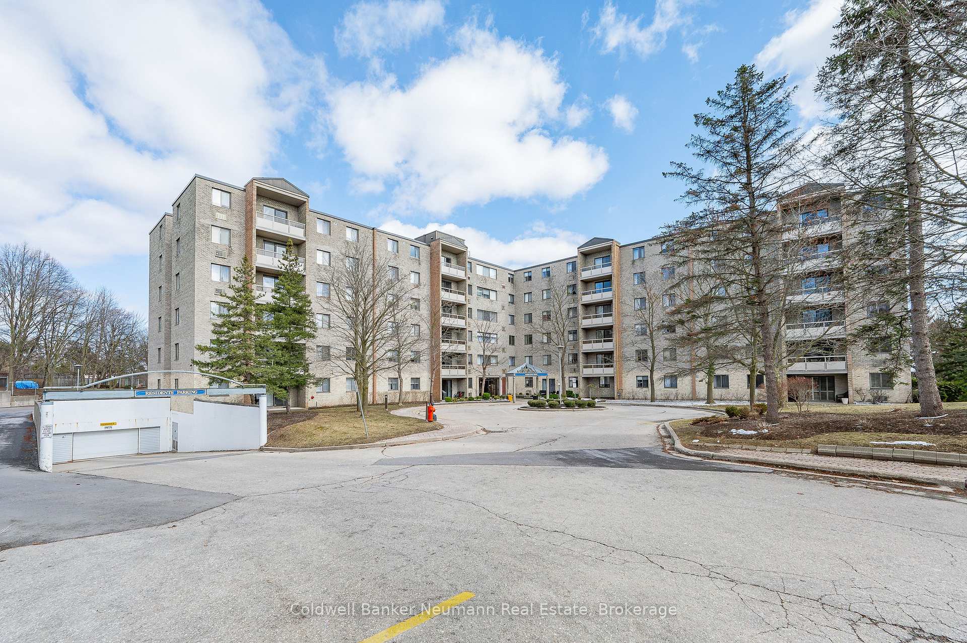 Front of Unit 602, 93 Westwood Road