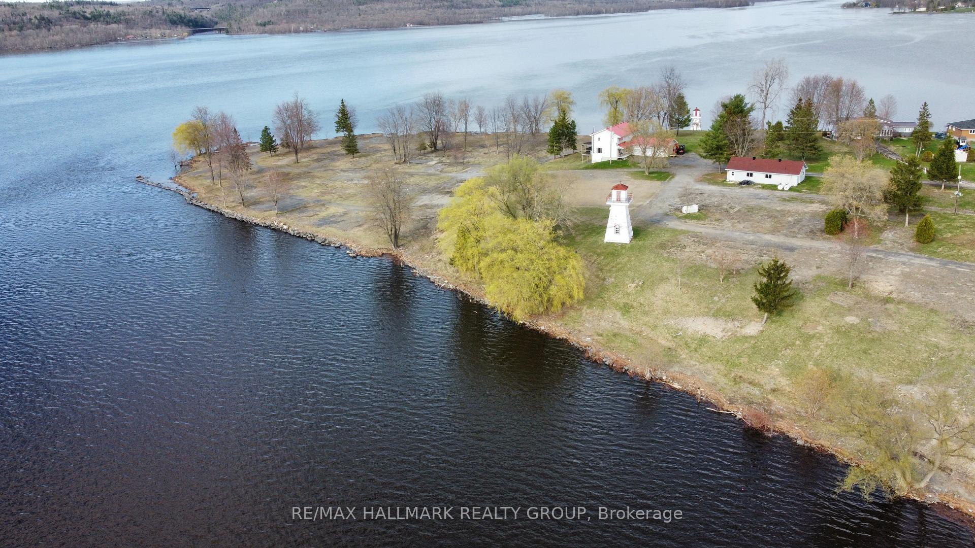 Photo 3 of 1050 Bay Road N, Champlain, L'Orignal — HOMEH