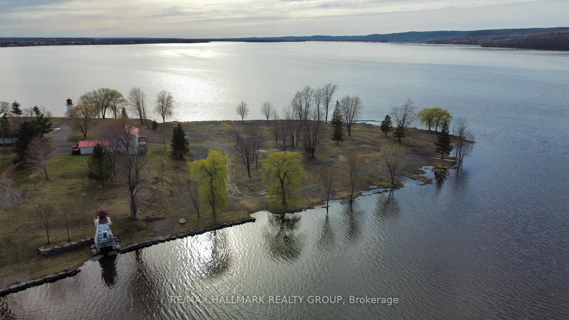 Photo 5 of 1050 Bay Road N, Champlain, L'Orignal — HOMEH