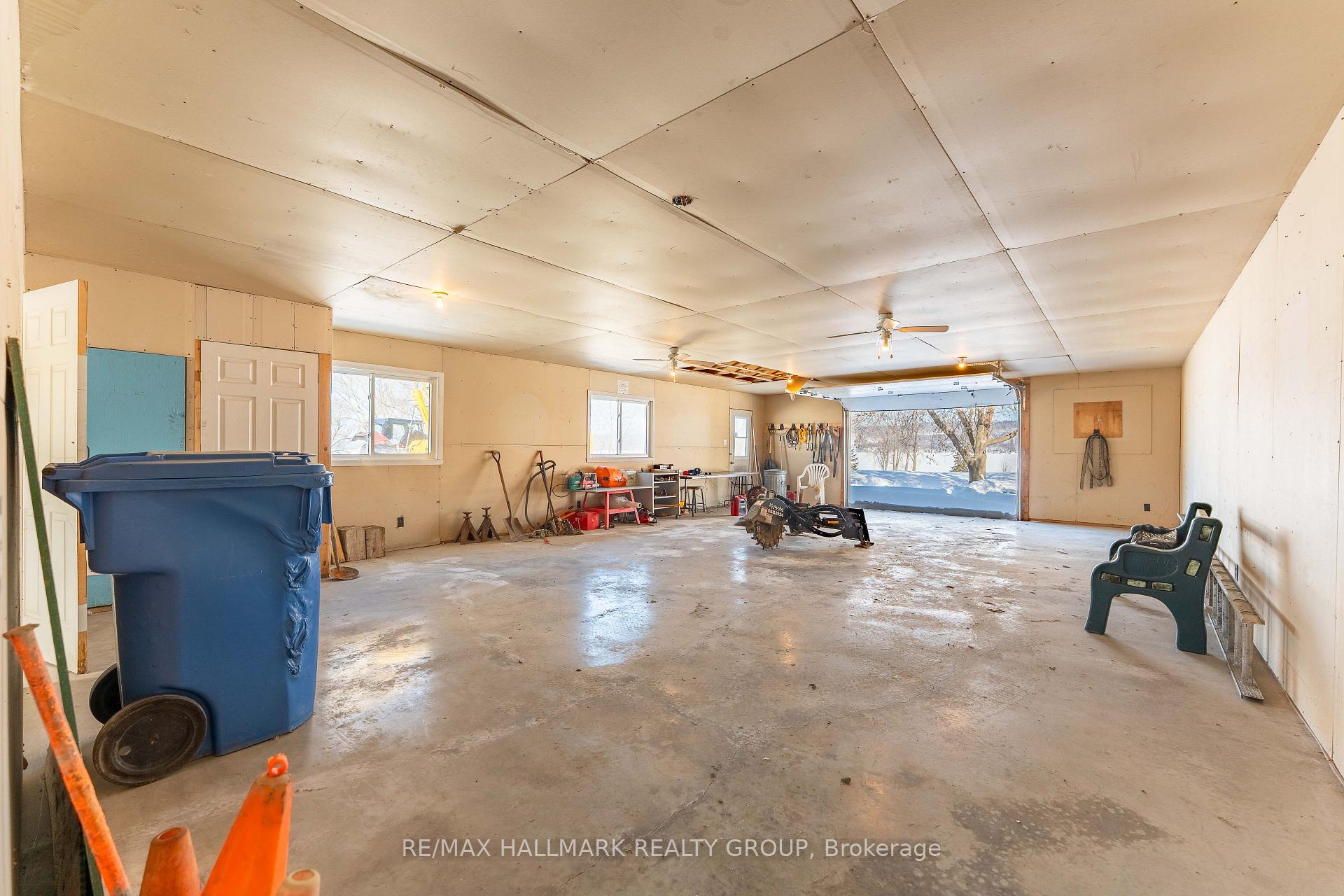 Photo 8 of 1050 Bay Road N, Champlain, L'Orignal — HOMEH