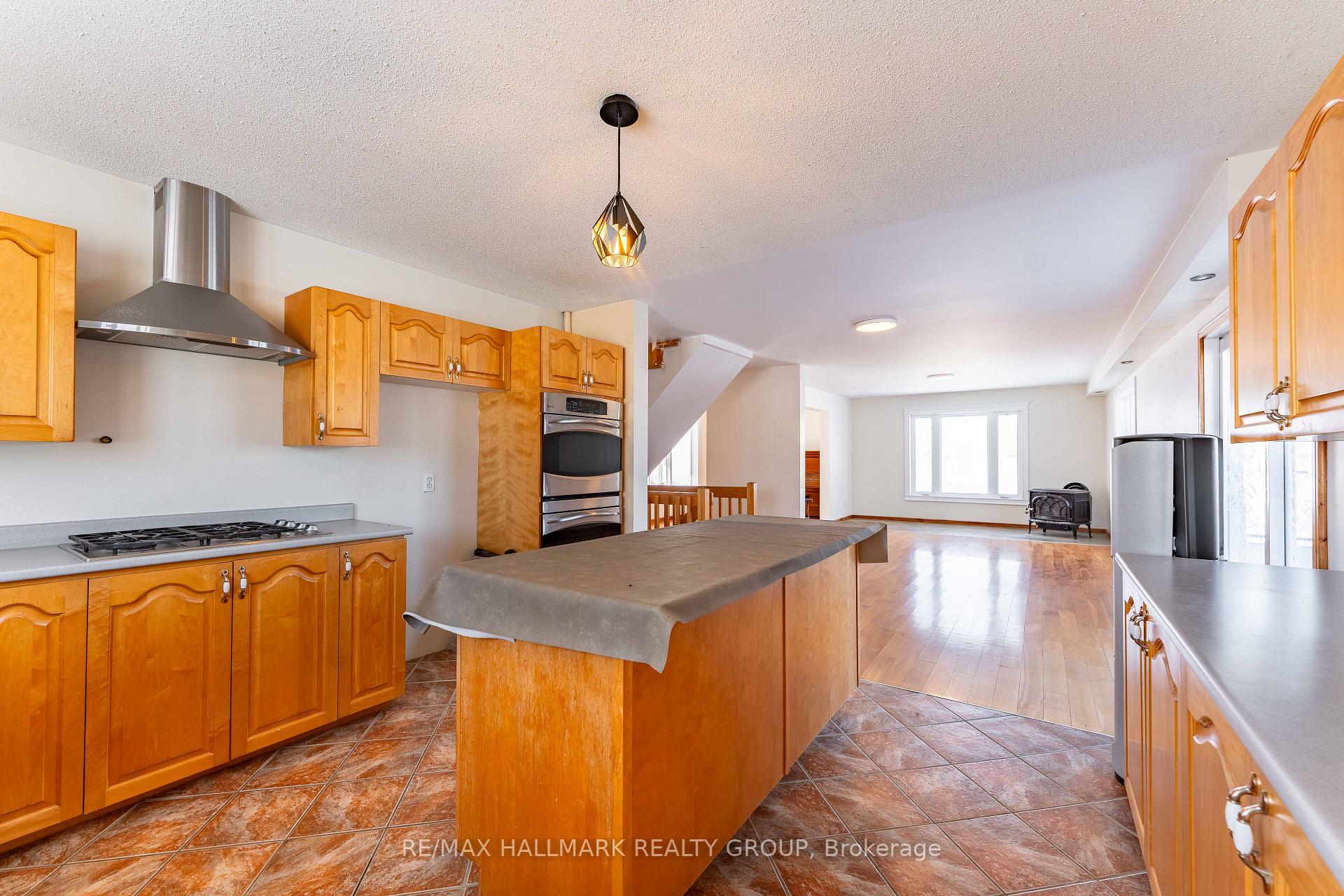 Photo 17 of 1050 Bay Road N, Champlain, L'Orignal — HOMEH
