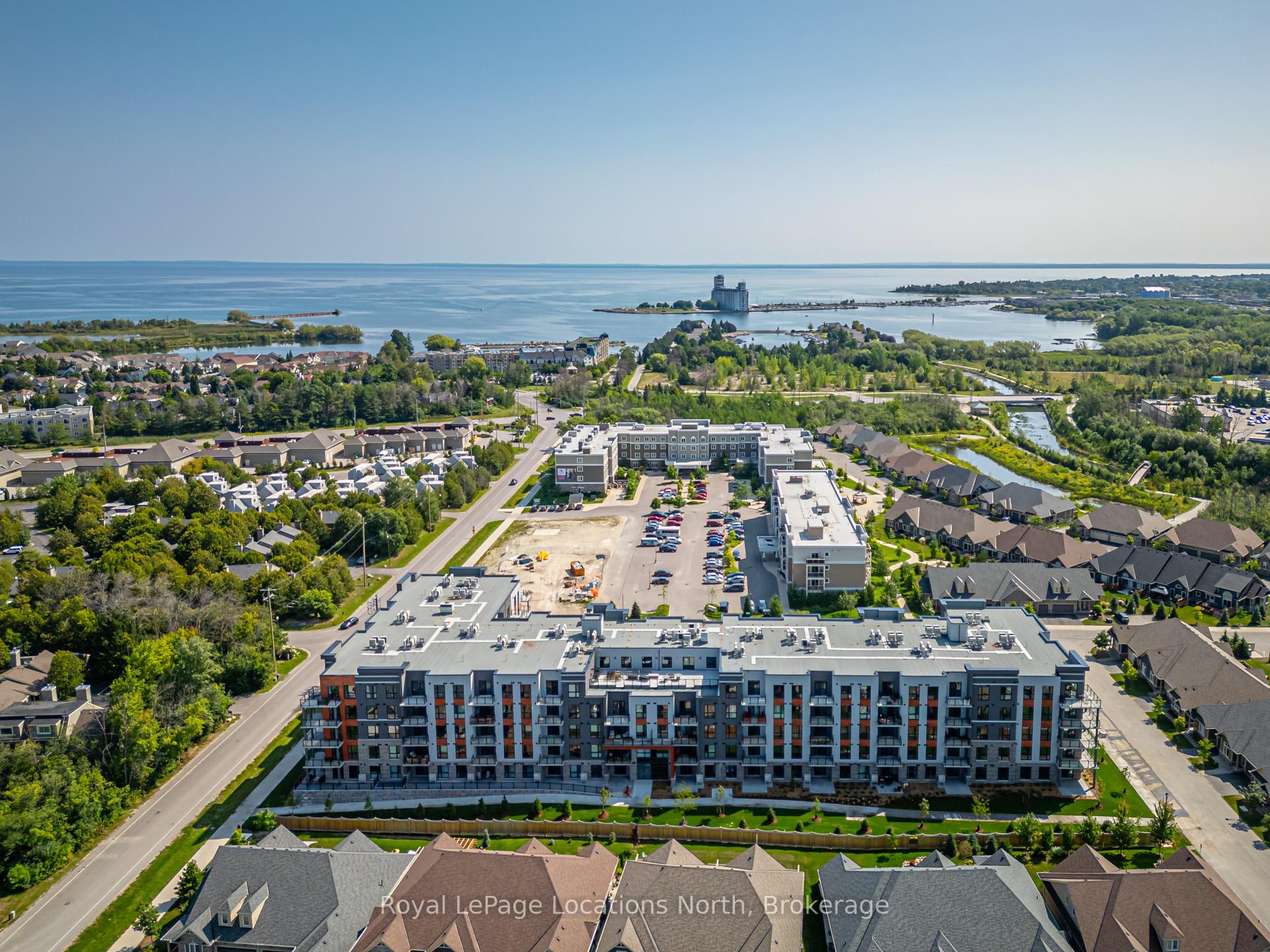 Photo 3 of Unit 227, 4 Kimberly Lane S, Collingwood — HOMEH