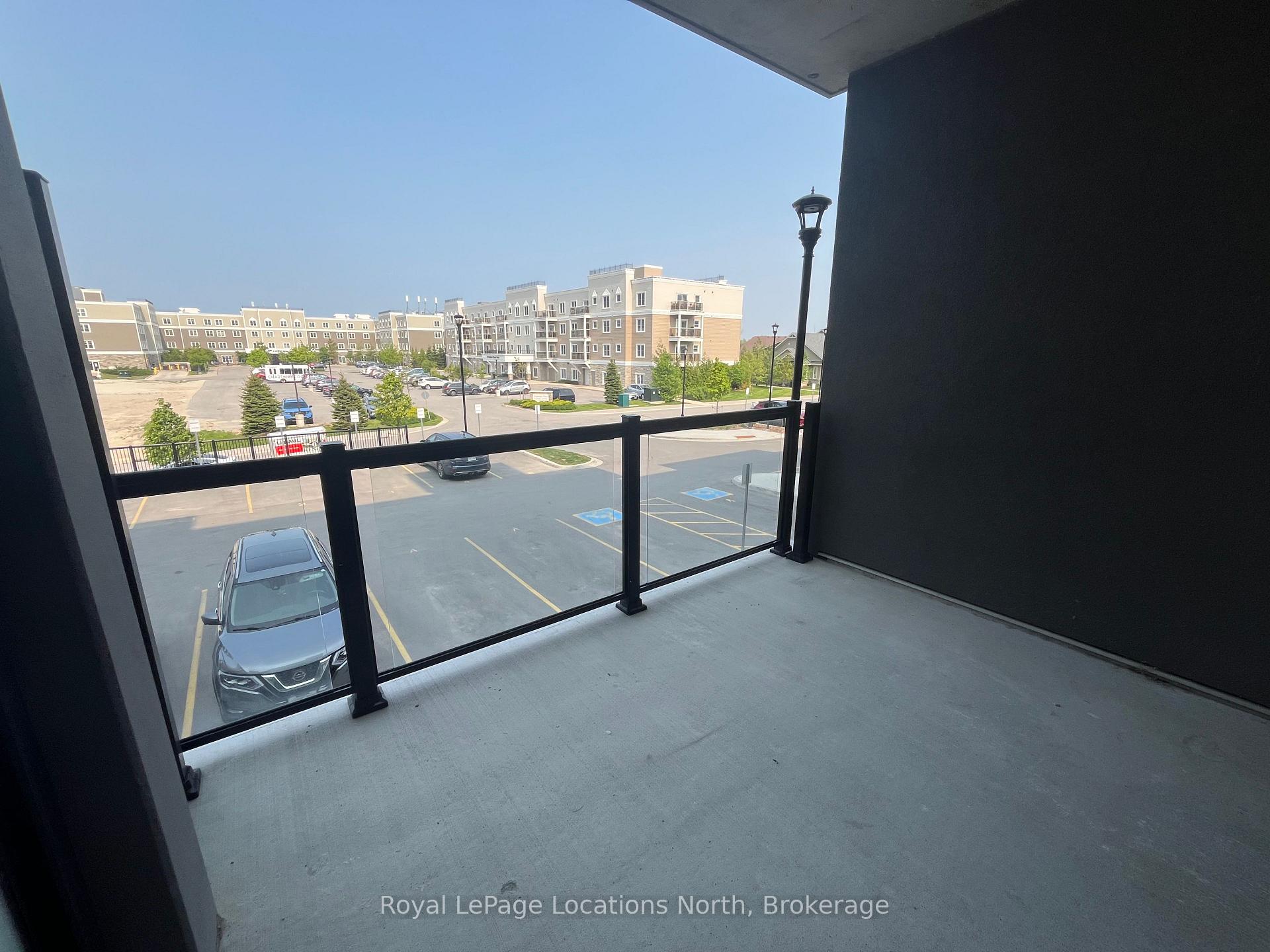 Photo 10 of Unit 227, 4 Kimberly Lane S, Collingwood — HOMEH