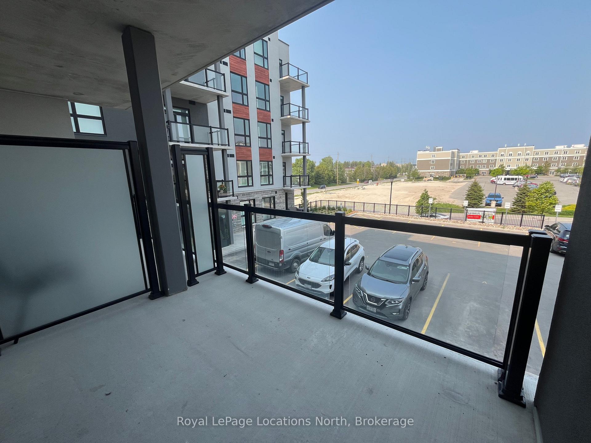Photo 11 of Unit 227, 4 Kimberly Lane S, Collingwood — HOMEH
