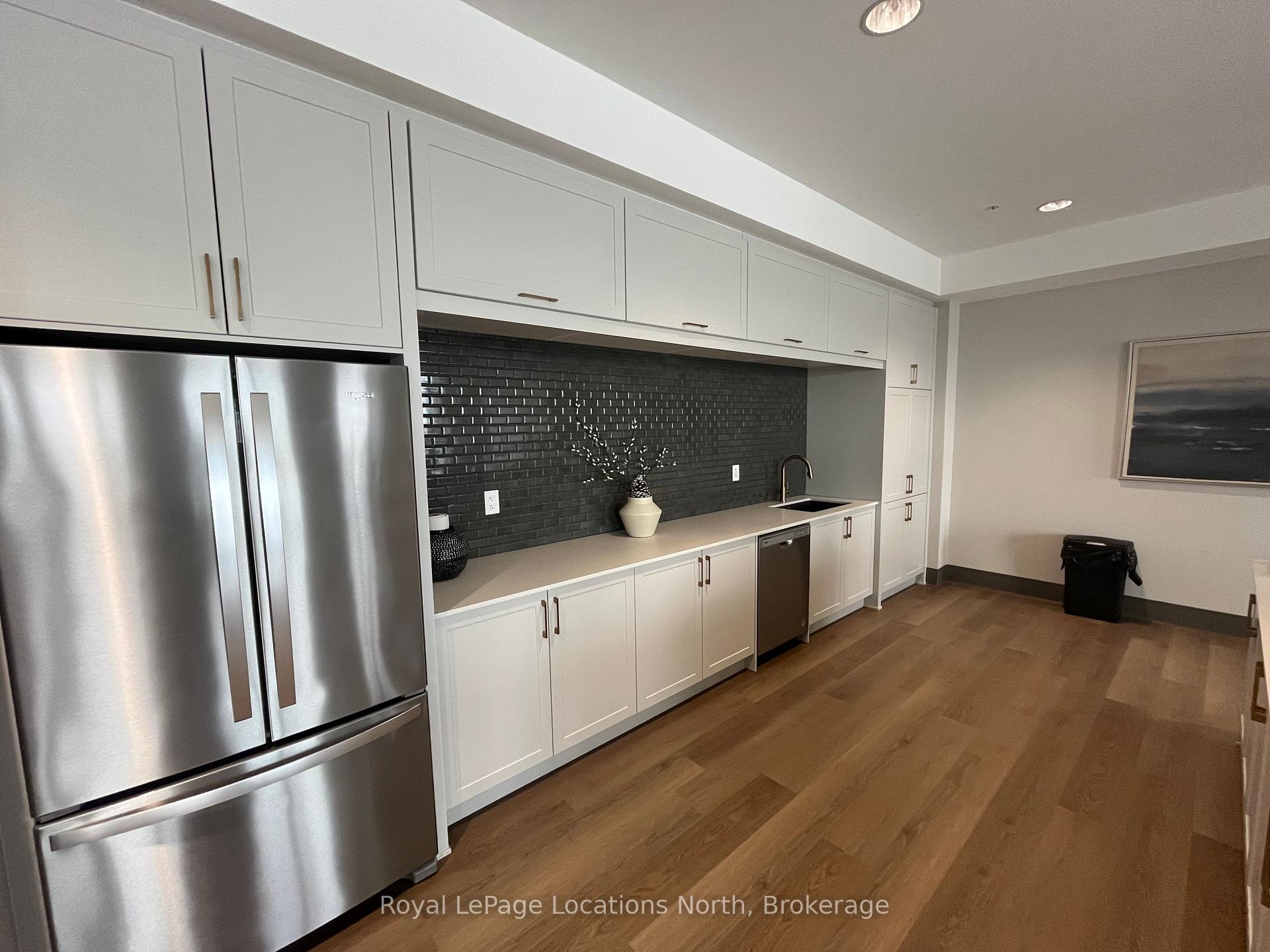 Photo 13 of Unit 227, 4 Kimberly Lane S, Collingwood — HOMEH