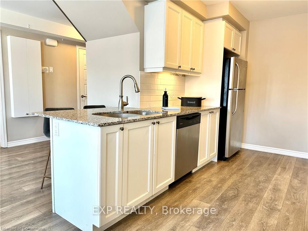 Photo 7 of 138 Daylily Lane, Kitchener, Rosenburg — HOMEH
