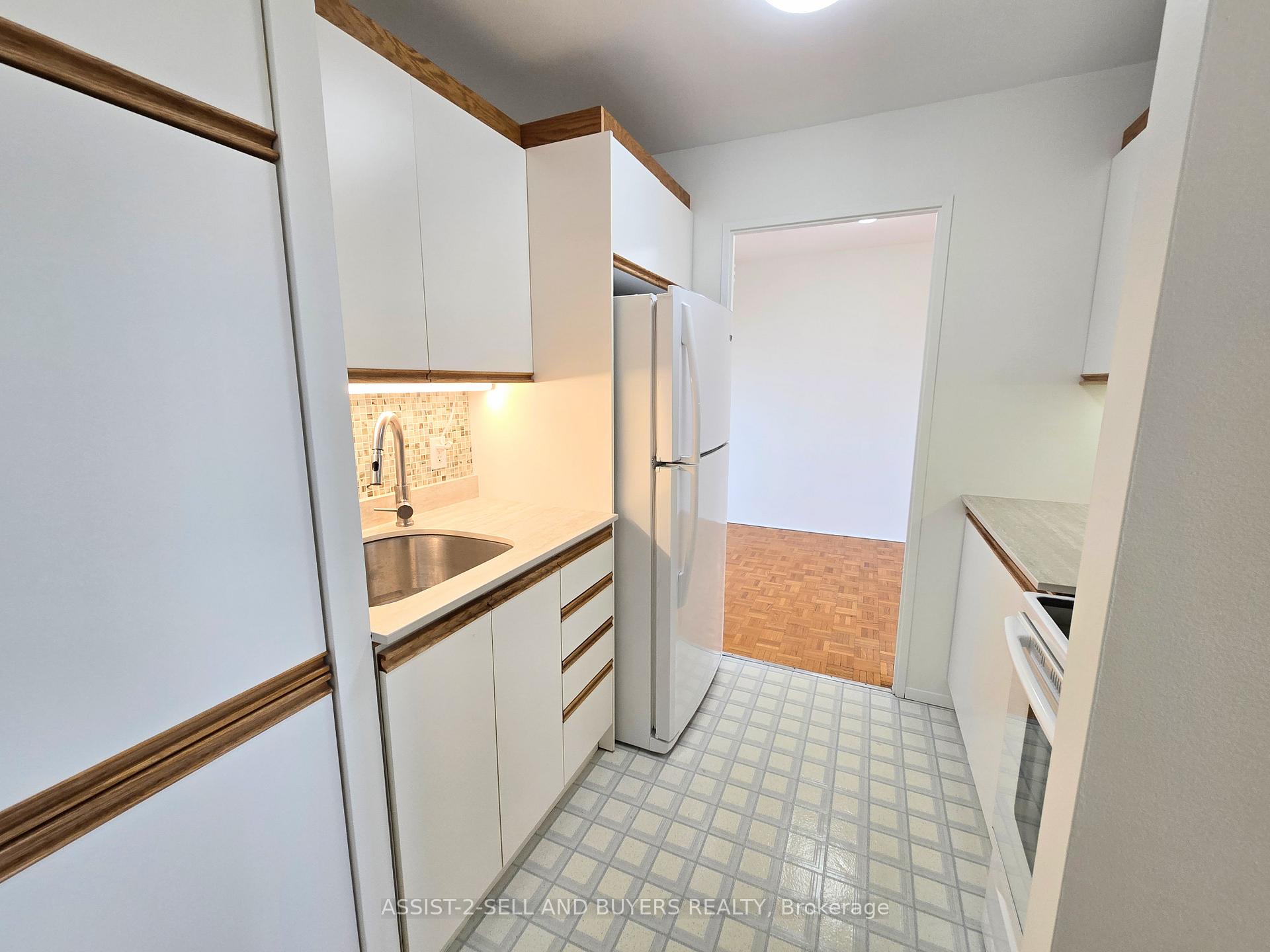 Photo 3 of Unit 808, 308 Second Street East, Cornwall — HOMEH