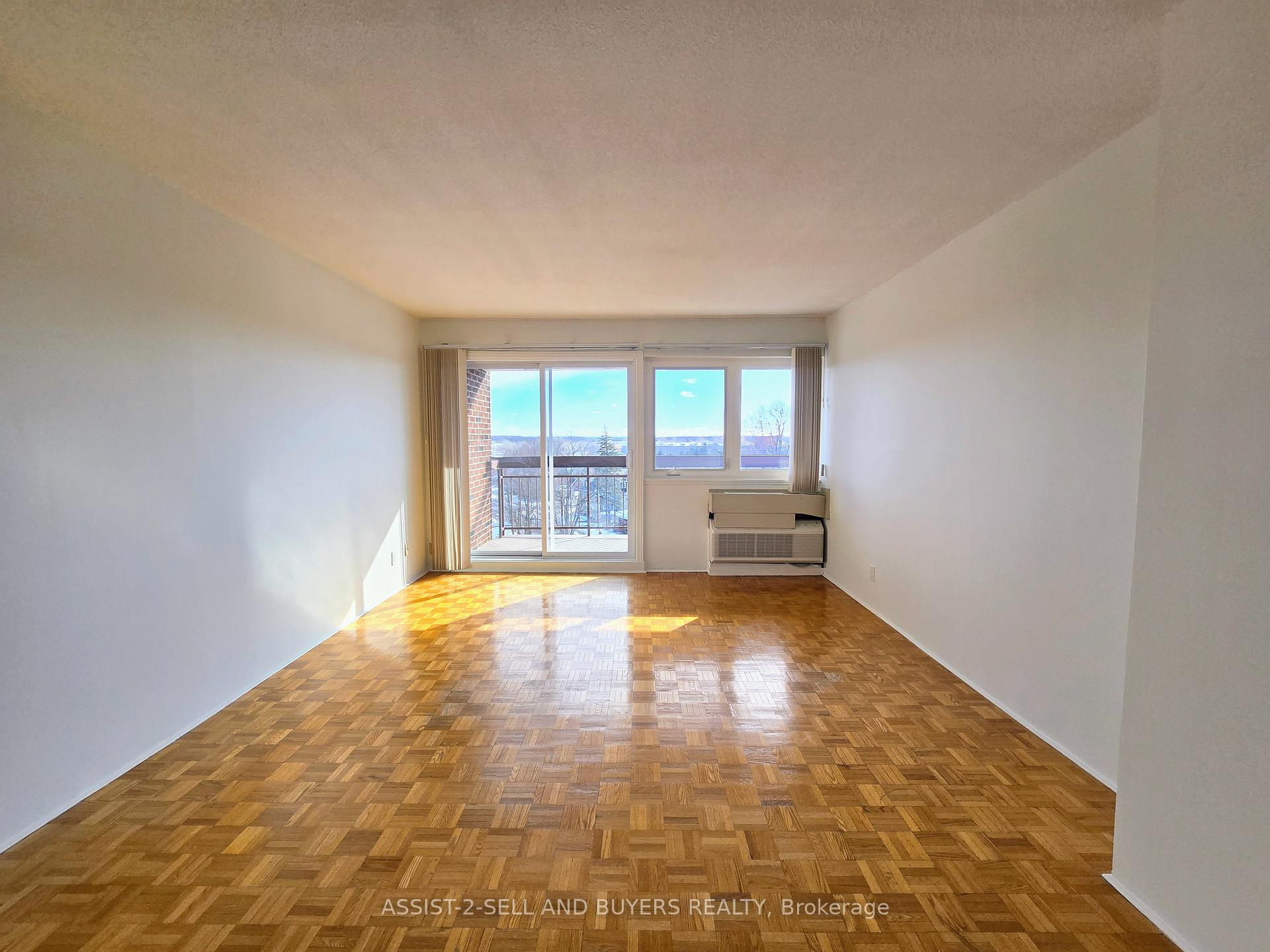 Photo 5 of Unit 808, 308 Second Street East, Cornwall — HOMEH