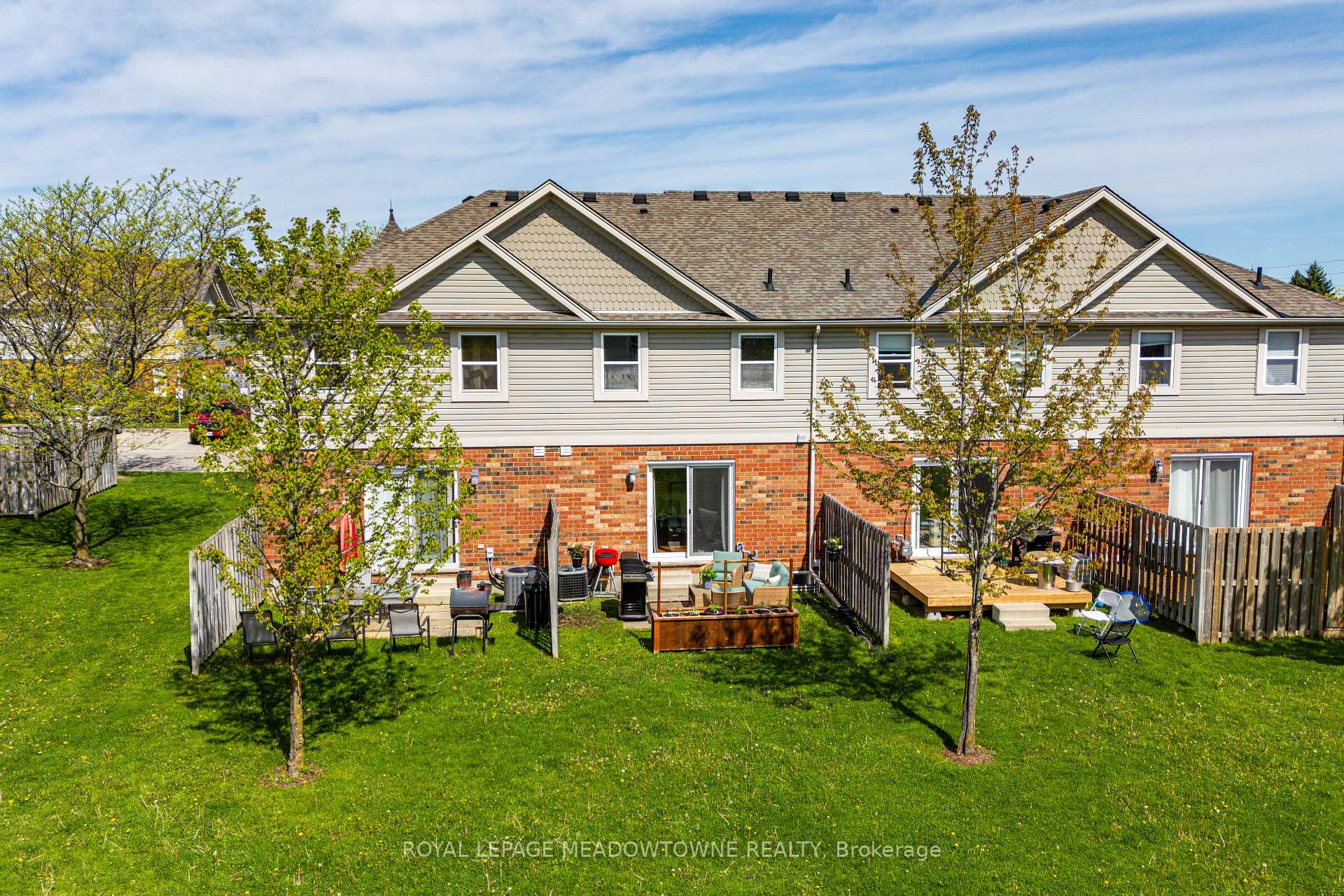 Photo 39 of Unit 39, 124 Gosling Gardens, Guelph, Clairfields/Hanlon Business Park — HOMEH