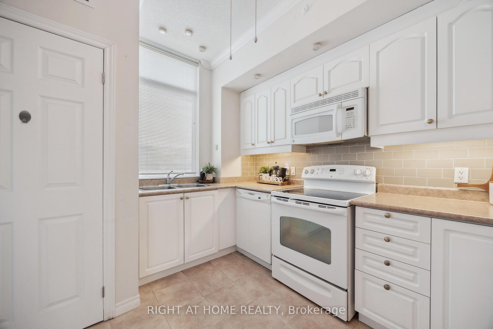 Photo 33 of Unit 411, 171 Shanly Street, Scugog, Port Perry — HOMEH