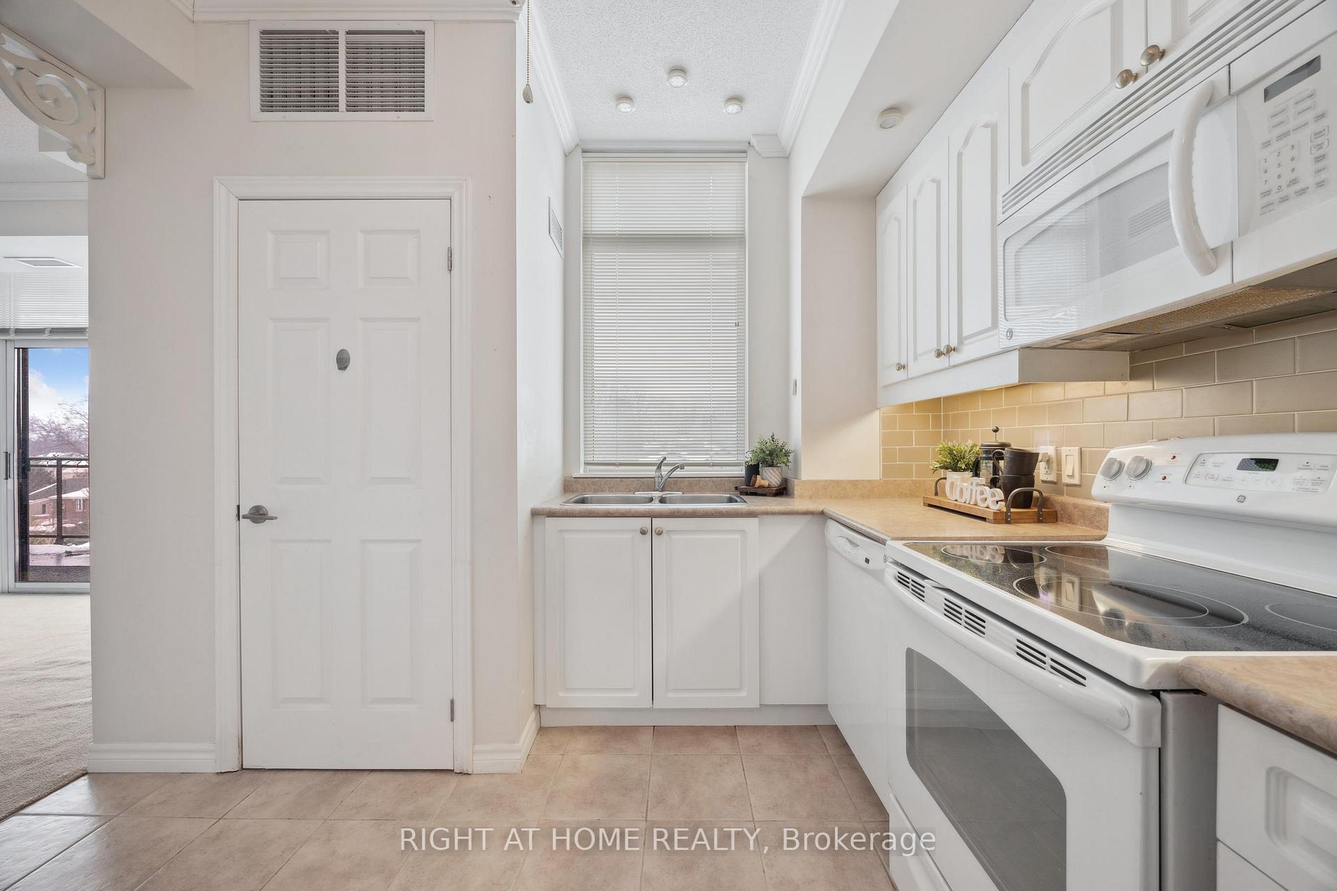 Photo 35 of Unit 411, 171 Shanly Street, Scugog, Port Perry — HOMEH