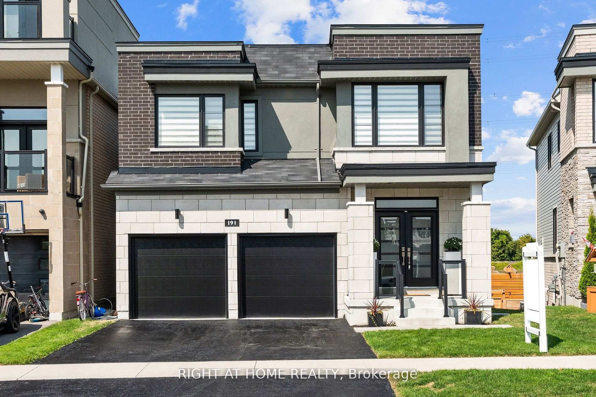 Photo 1 of 191 Yacht Drive, Clarington, Bowmanville — HOMEH