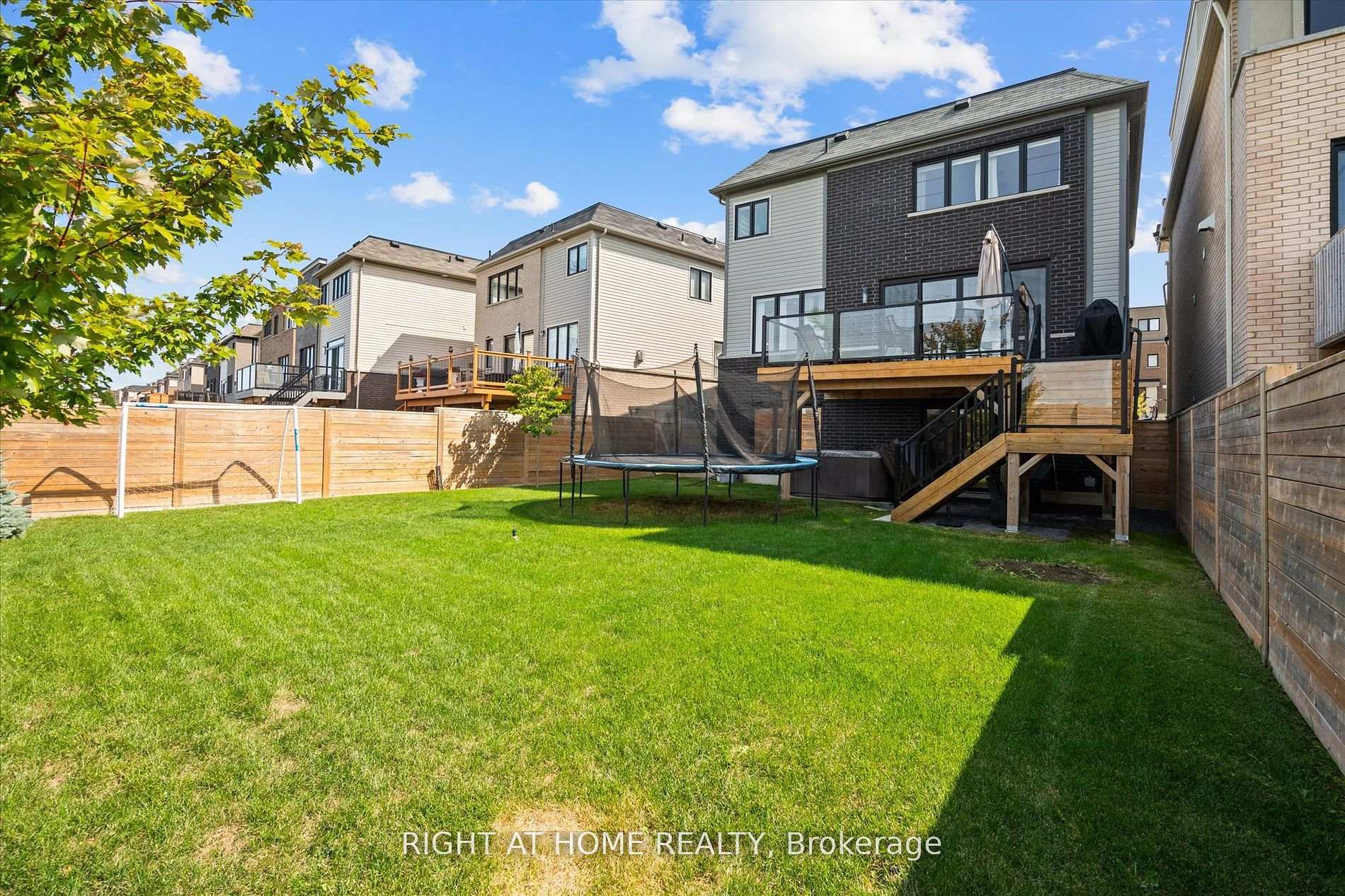 Photo 31 of 191 Yacht Drive, Clarington, Bowmanville — HOMEH