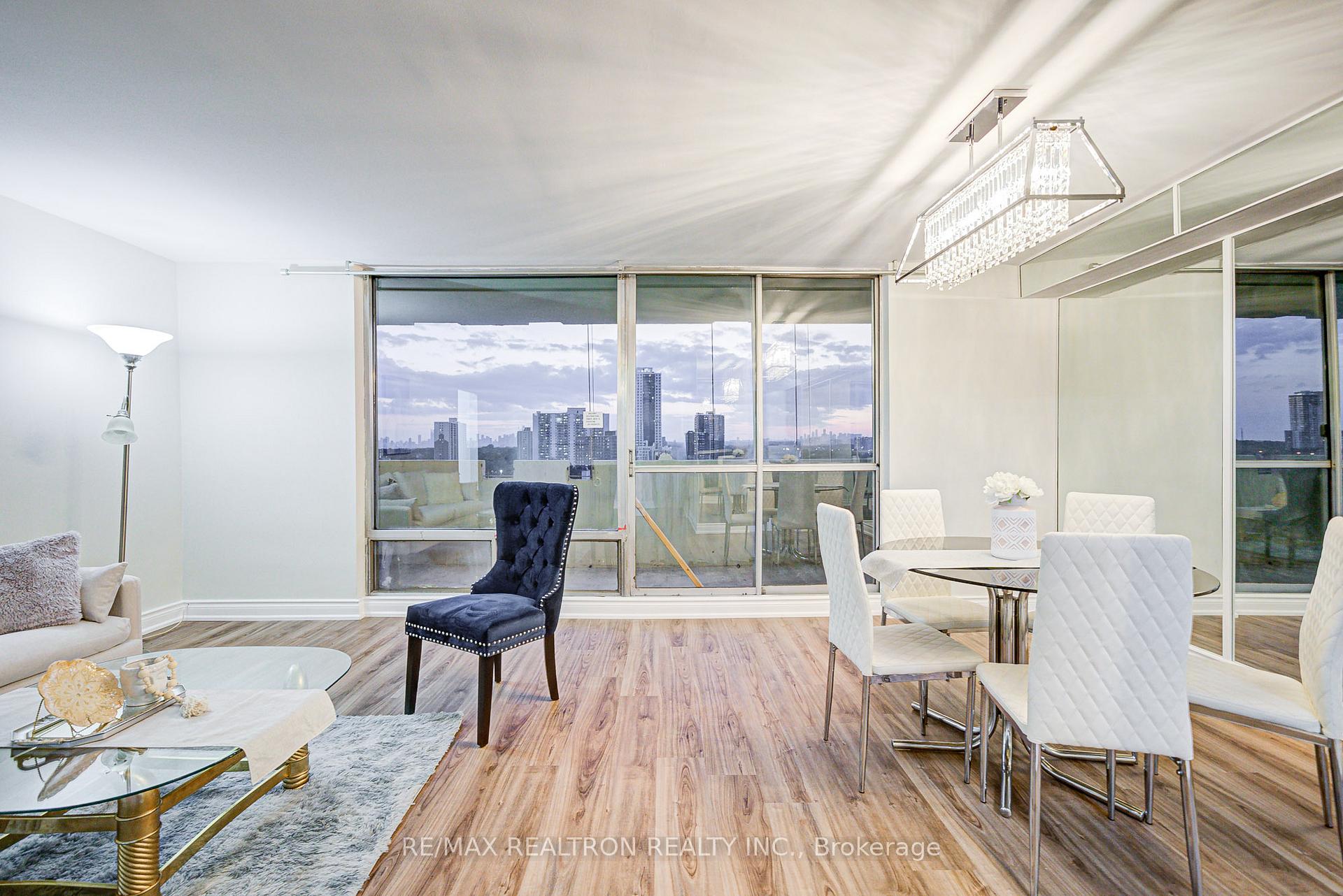 Photo 19 of Unit 1506, 1 Massey Square, Toronto, Crescent Town — HOMEH