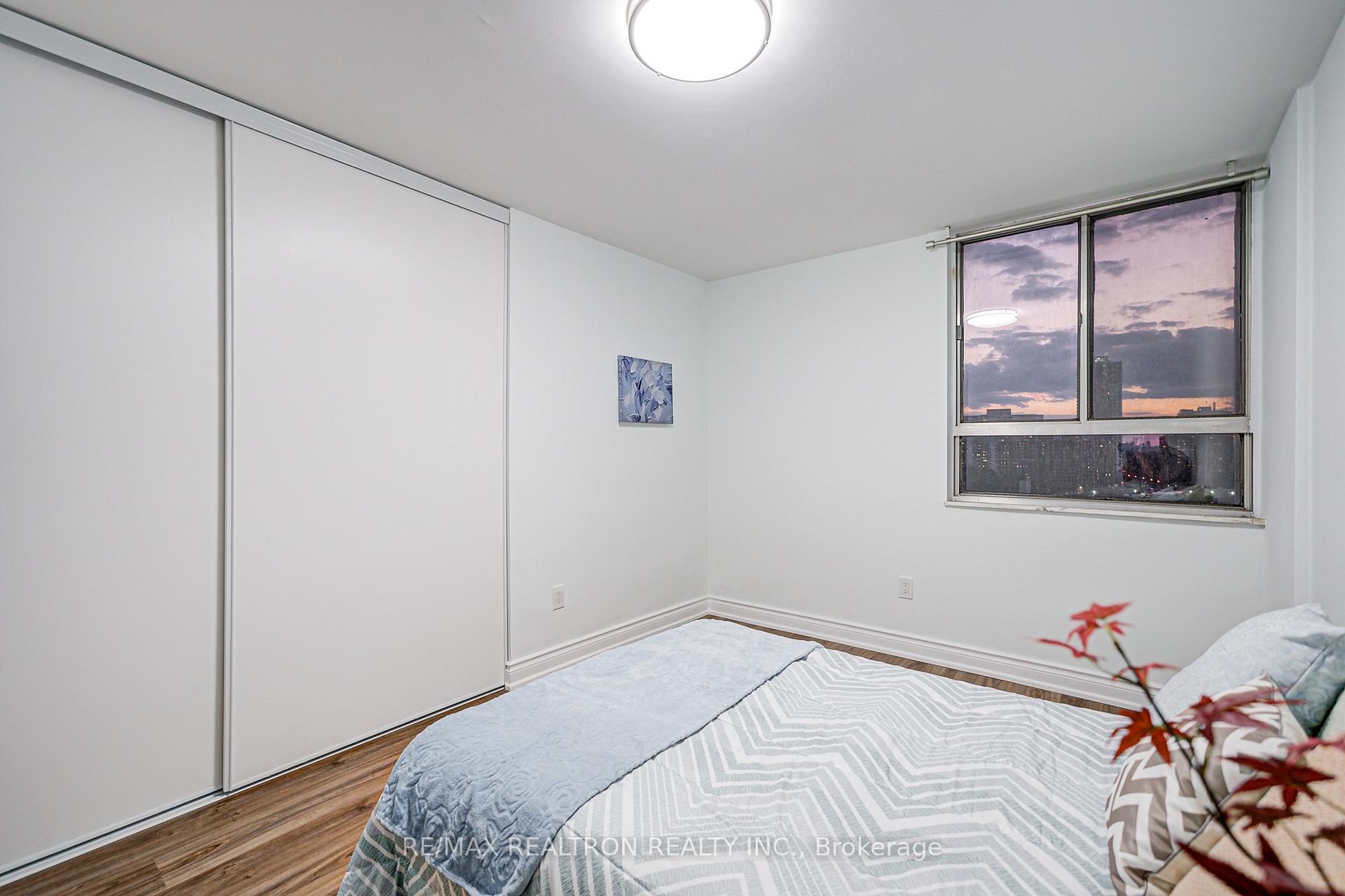 Photo 28 of Unit 1506, 1 Massey Square, Toronto, Crescent Town — HOMEH