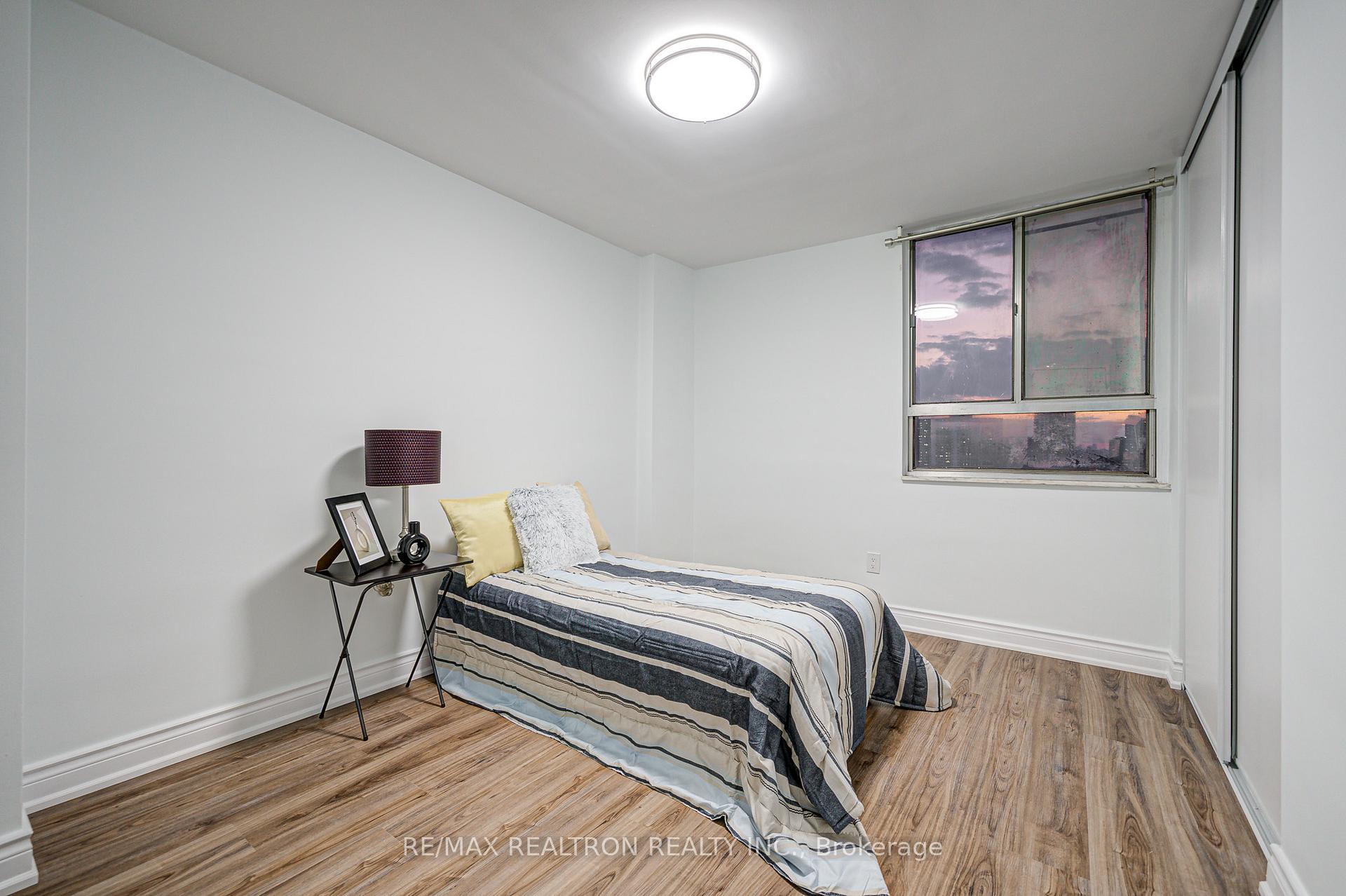 Photo 31 of Unit 1506, 1 Massey Square, Toronto, Crescent Town — HOMEH