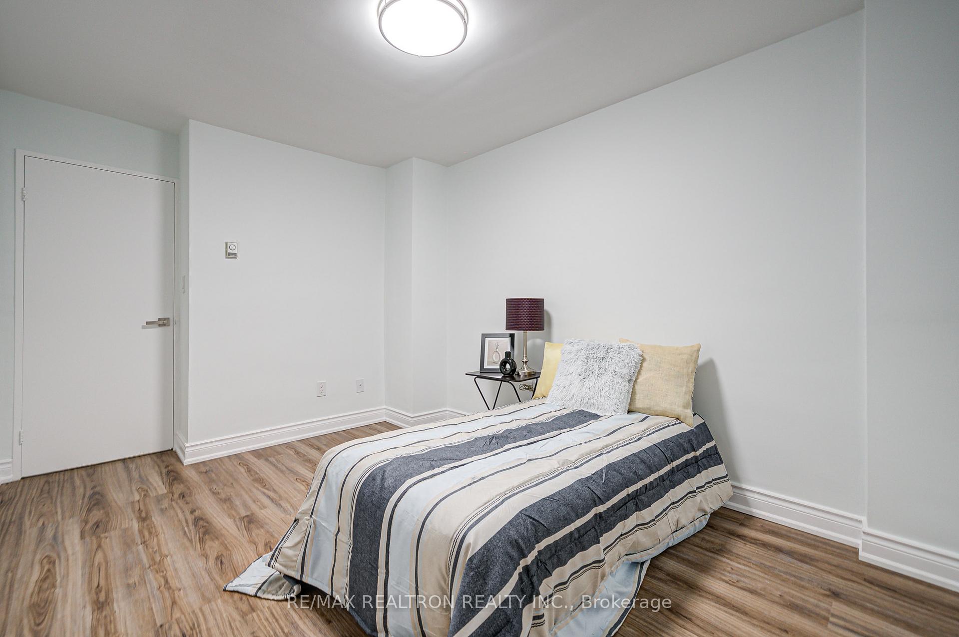 Photo 33 of Unit 1506, 1 Massey Square, Toronto, Crescent Town — HOMEH