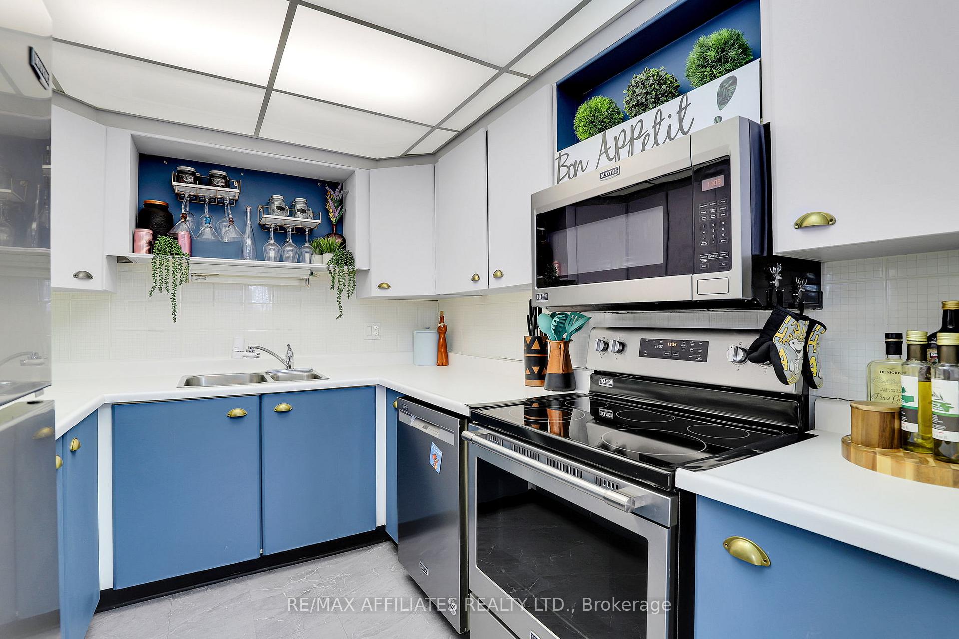 Photo 40 of Unit 2, 2 Waterfall Lane, Ottawa, Westcliffe Estates — HOMEH
