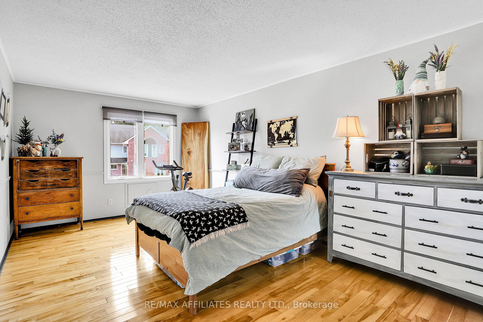 Photo 6 of Unit 2, 2 Waterfall Lane, Ottawa, Westcliffe Estates — HOMEH