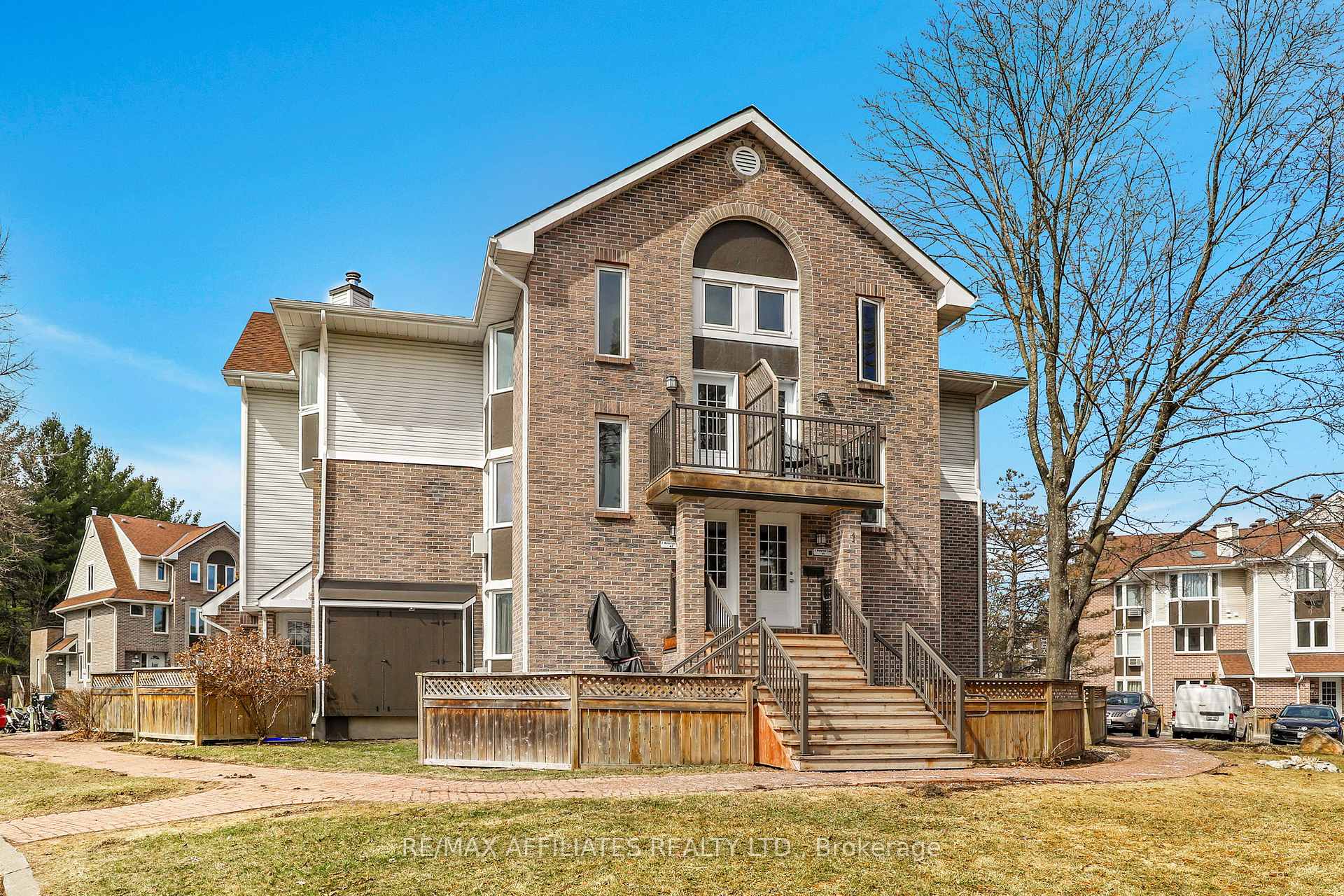 Photo 8 of Unit 2, 2 Waterfall Lane, Ottawa, Westcliffe Estates — HOMEH
