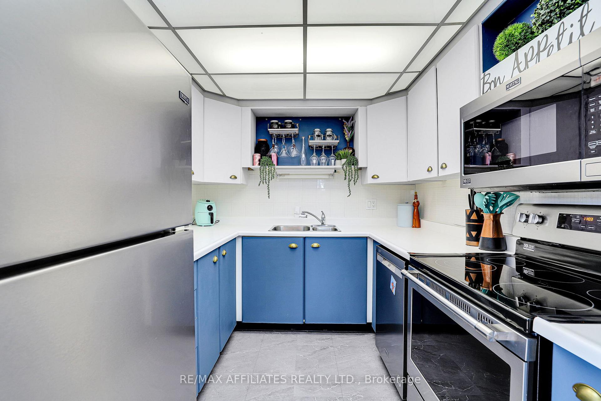 Photo 19 of Unit 2, 2 Waterfall Lane, Ottawa, Westcliffe Estates — HOMEH