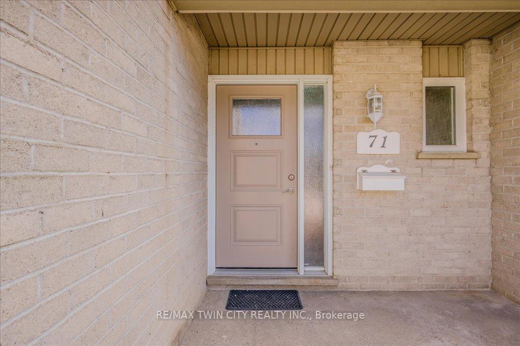 Photo 4 of Unit 71, 20 Paulander Drive, Kitchener — HOMEH