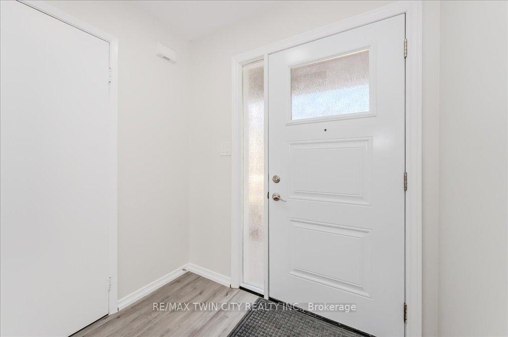 Photo 5 of Unit 71, 20 Paulander Drive, Kitchener — HOMEH