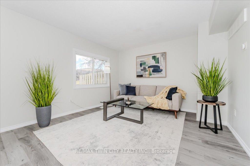 Photo 6 of Unit 71, 20 Paulander Drive, Kitchener — HOMEH