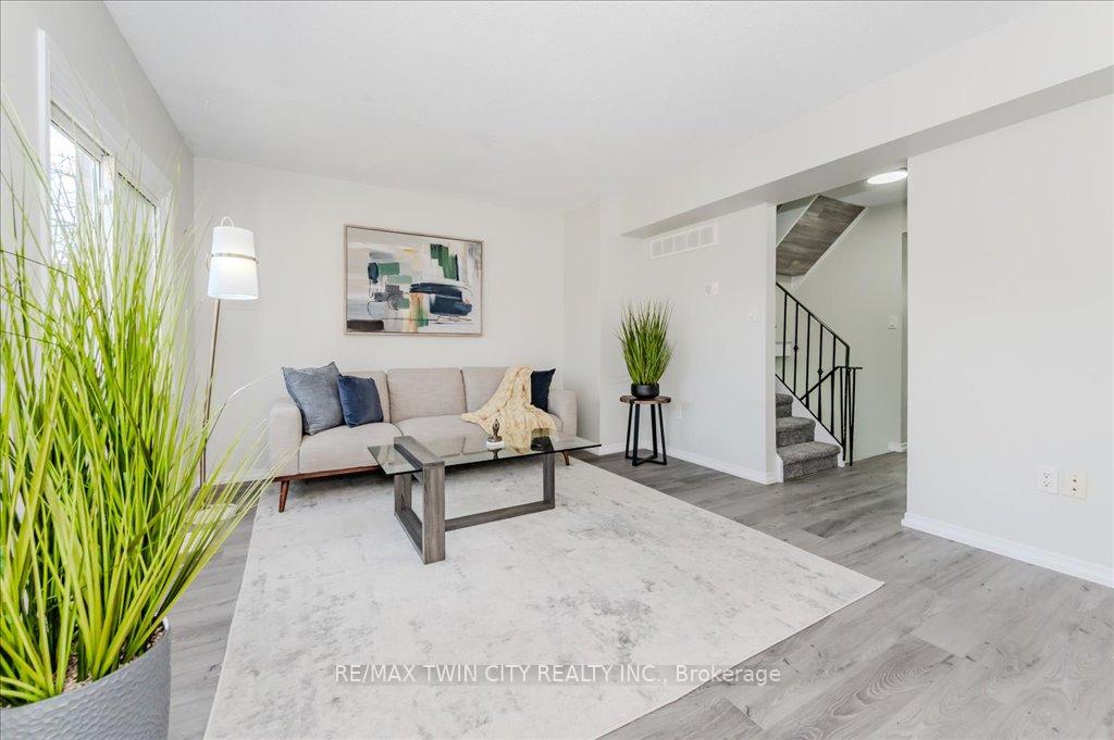 Photo 8 of Unit 71, 20 Paulander Drive, Kitchener — HOMEH