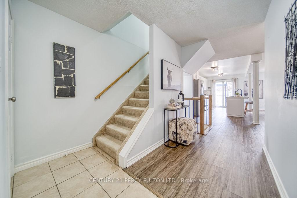 Photo 6 of Unit 38, 540 Dorchester Drive, Oshawa, Vanier — HOMEH