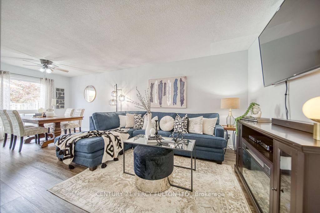 Photo 8 of Unit 38, 540 Dorchester Drive, Oshawa, Vanier — HOMEH