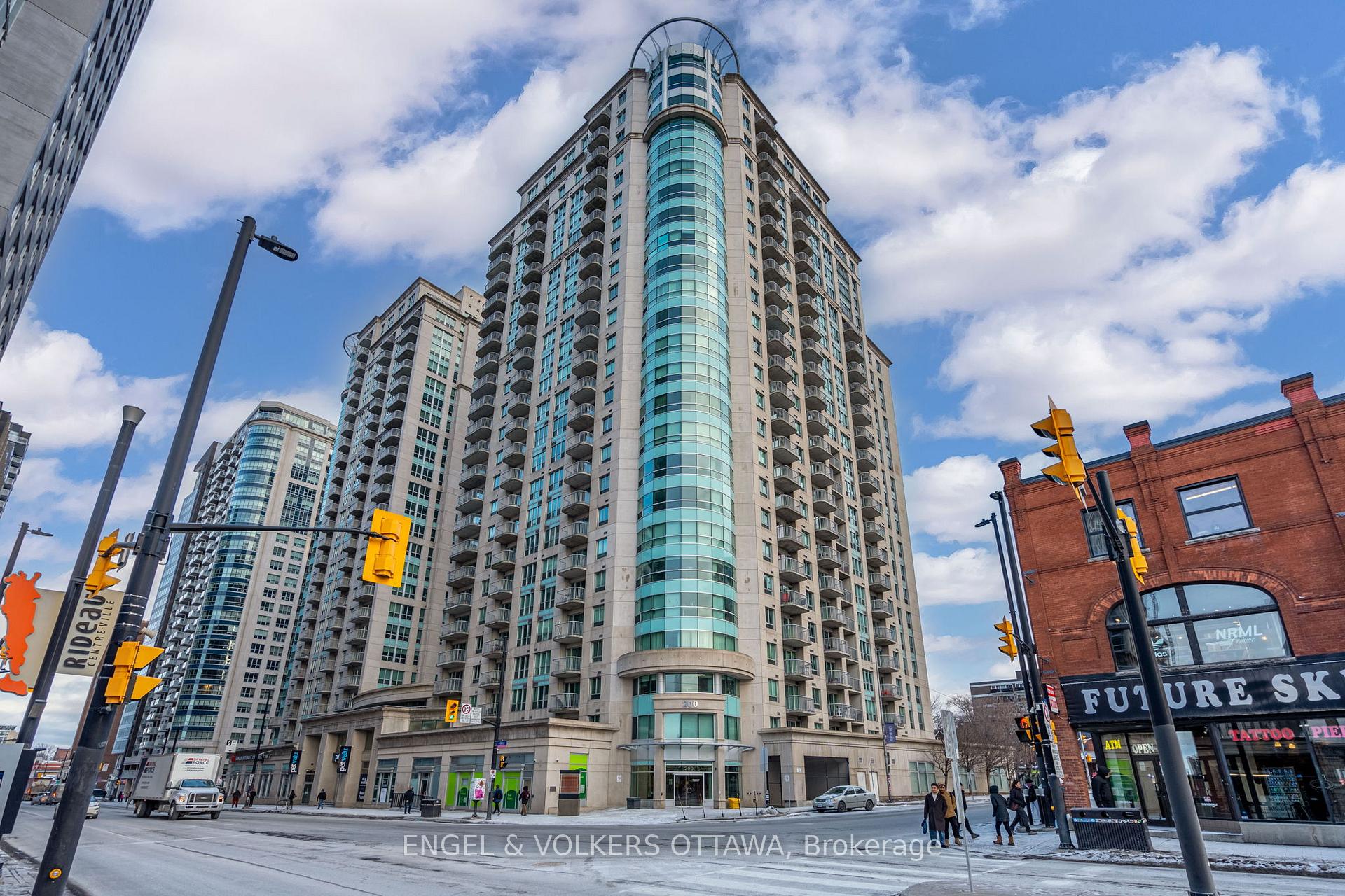 Front of Unit 407, 200 Rideau Street