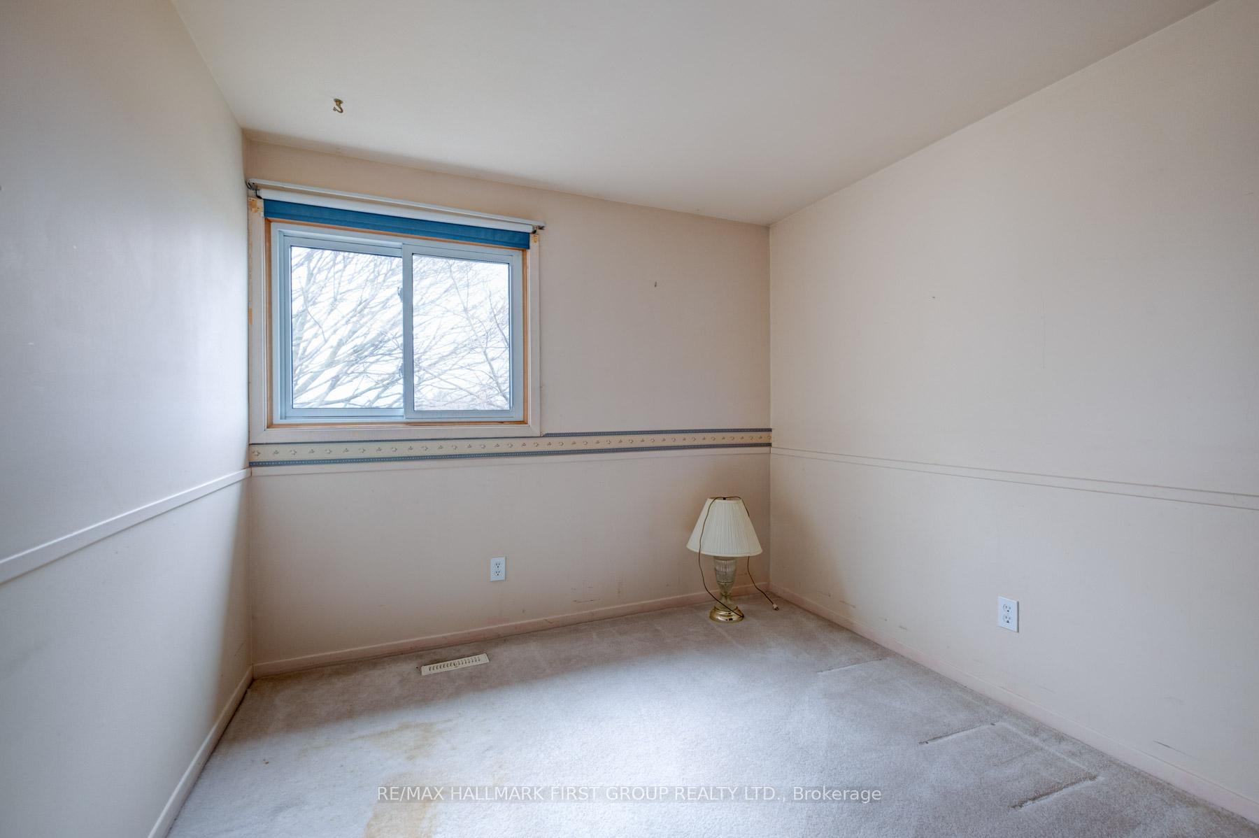 Photo 11 of Unit 17, 72 Martin Road, Clarington, Bowmanville — HOMEH