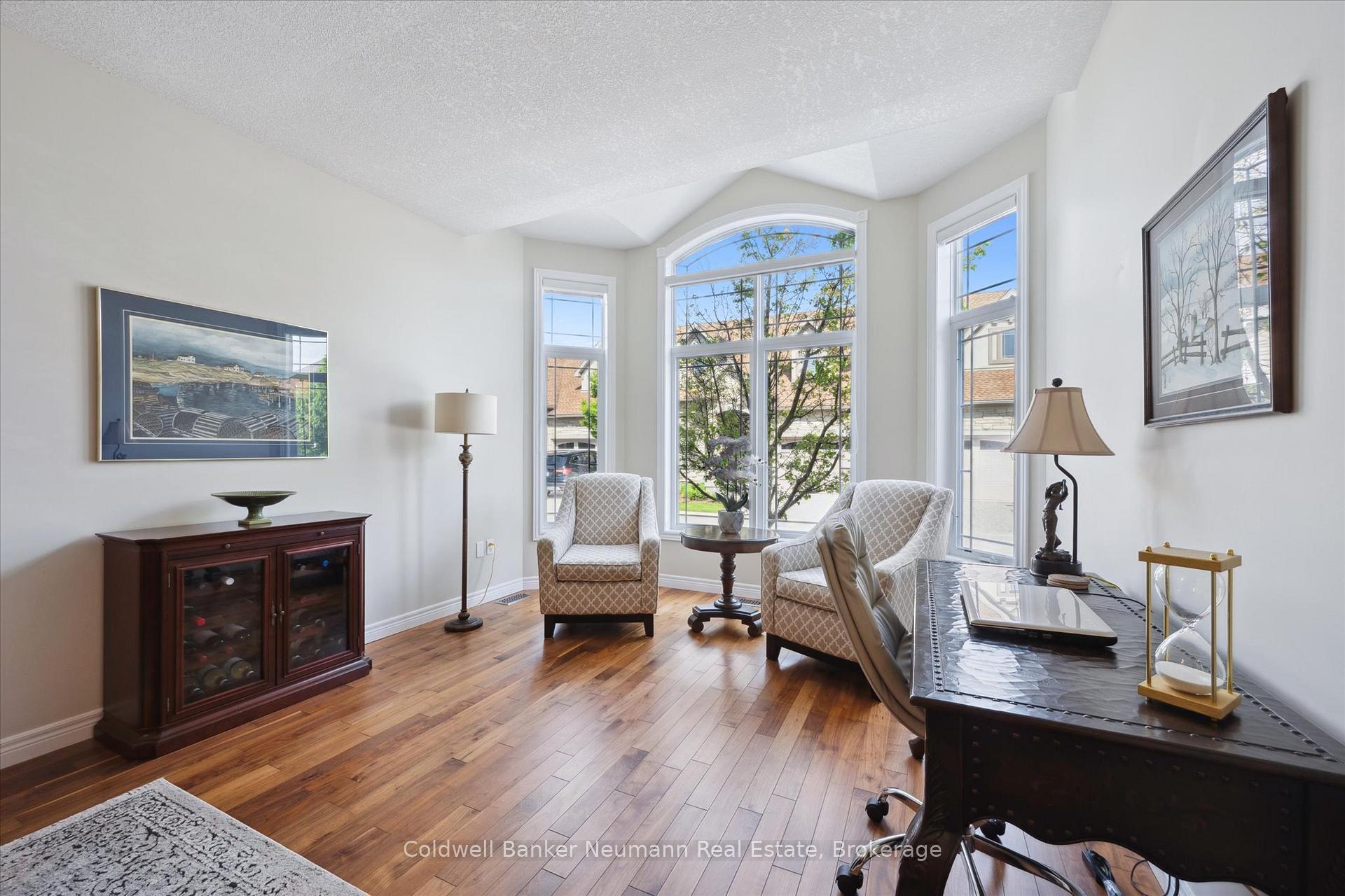 Photo 6 of Unit 30, 19 Simmonds Drive, Guelph, Victoria North — HOMEH