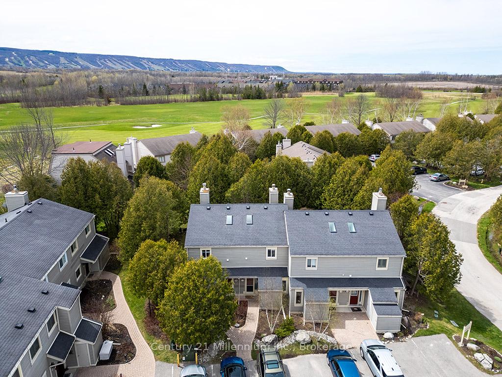 Front of 479 Oxbow Crescent