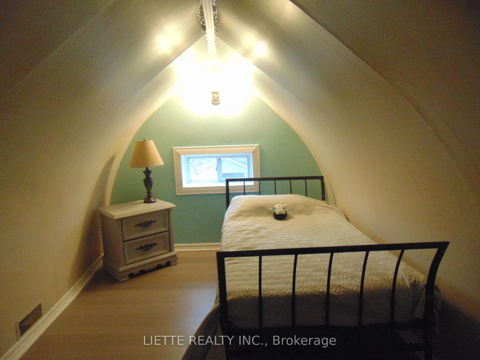 Photo 15 of 317 8th Street E, Cornwall — HOMEH