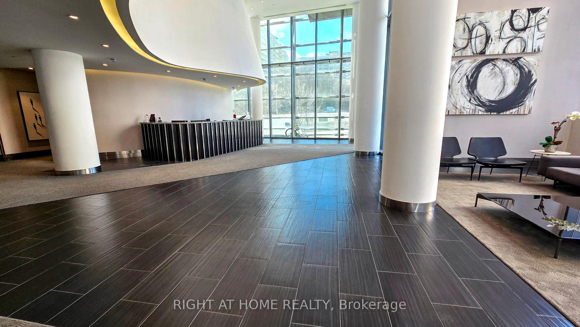 Photo 7 of Unit 802, 1815 Yonge Street, Toronto, Mount Pleasant West — HOMEH