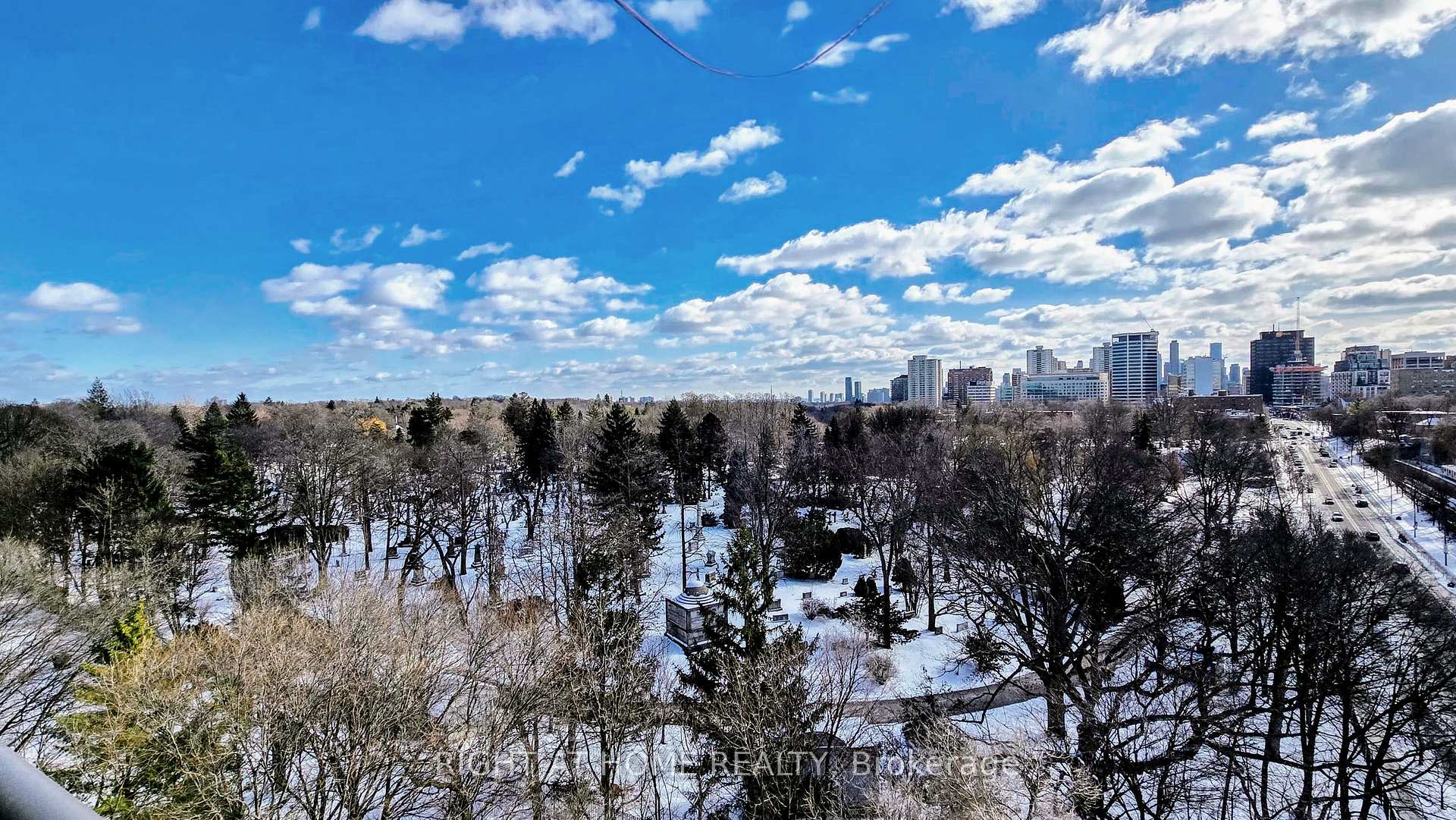 Photo 10 of Unit 802, 1815 Yonge Street, Toronto, Mount Pleasant West — HOMEH